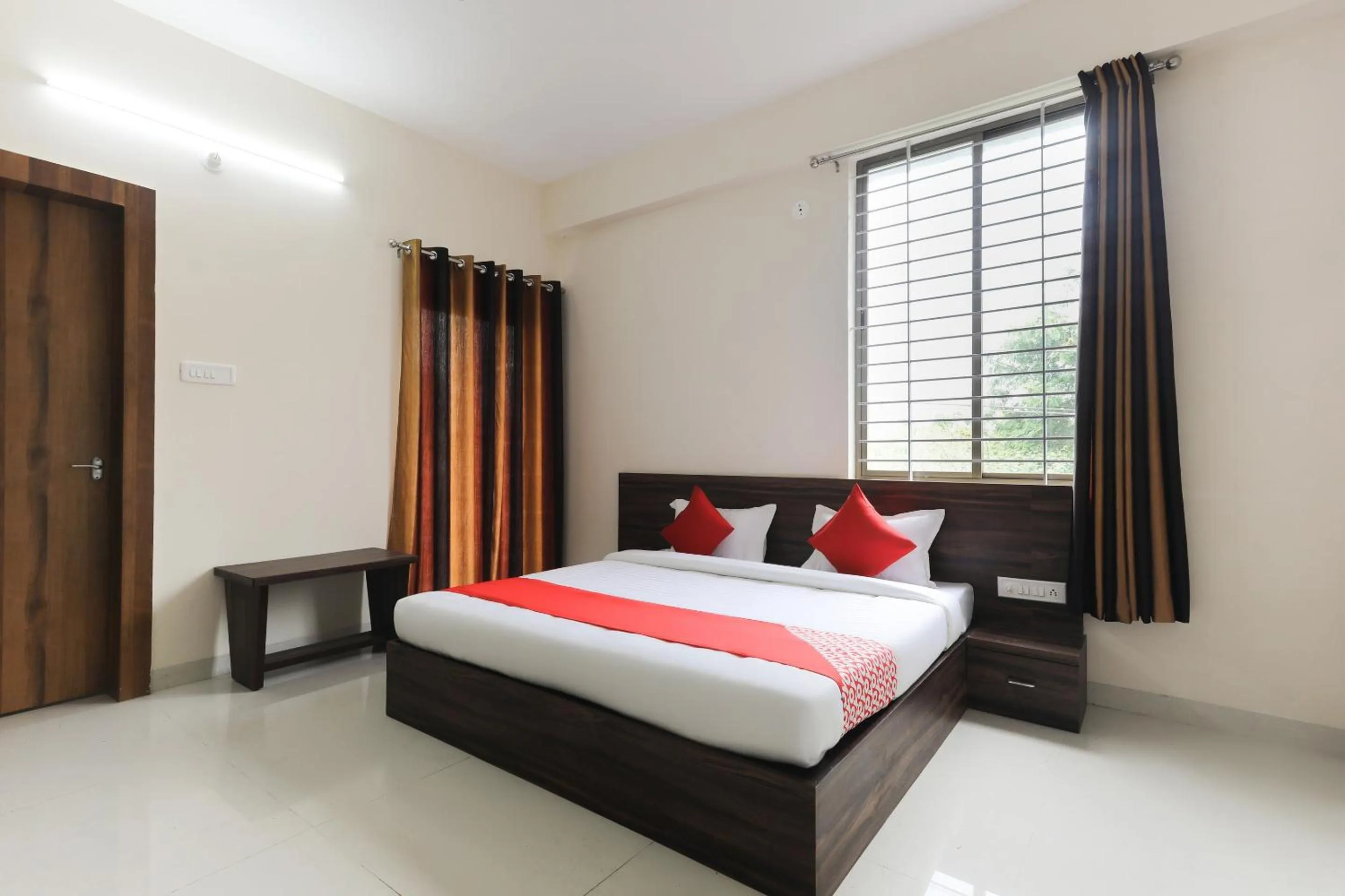 Standard Double Room - single occupancy in Hotel O La Flora