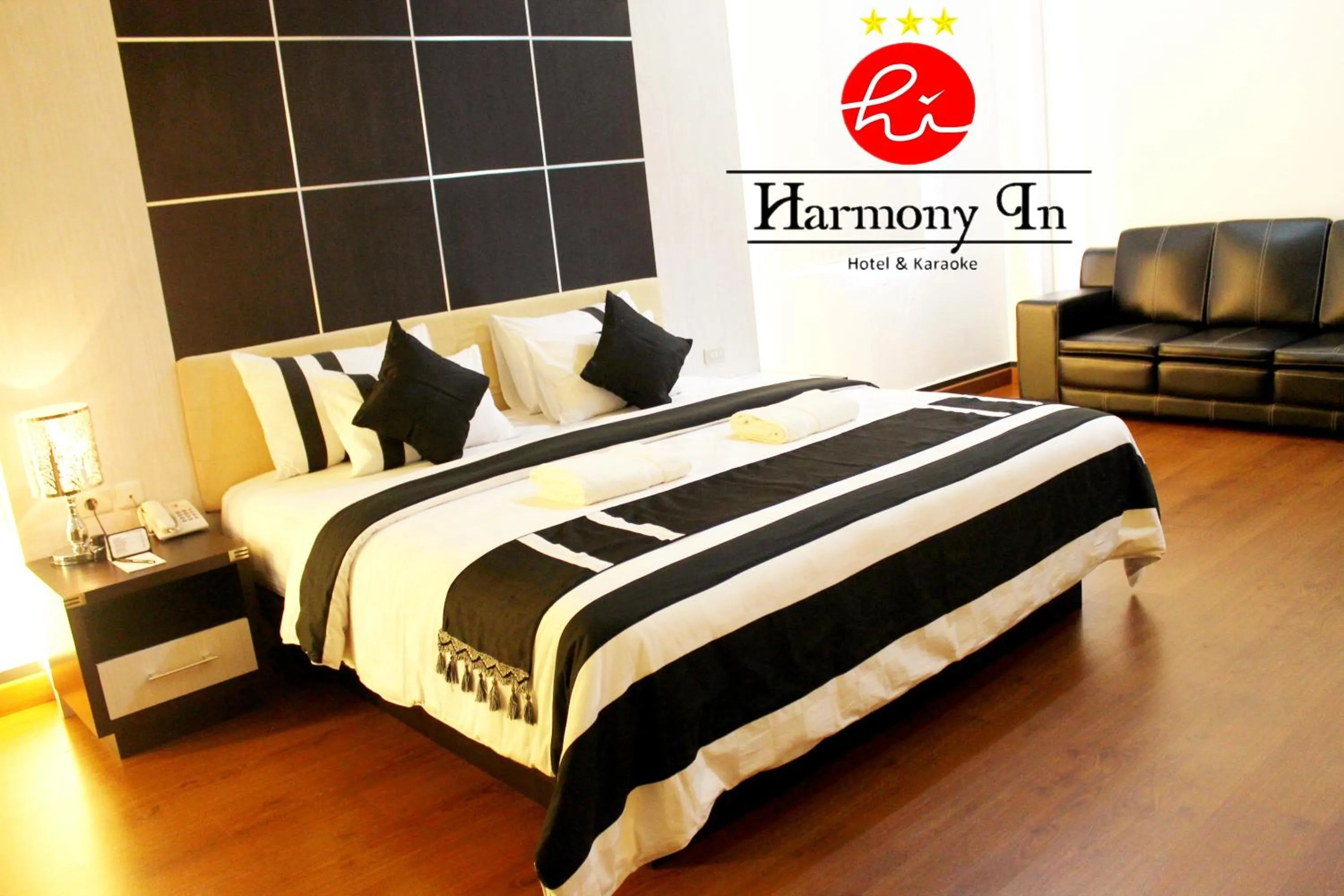 Executive Suite in Hotel Harmony In & Karaoke