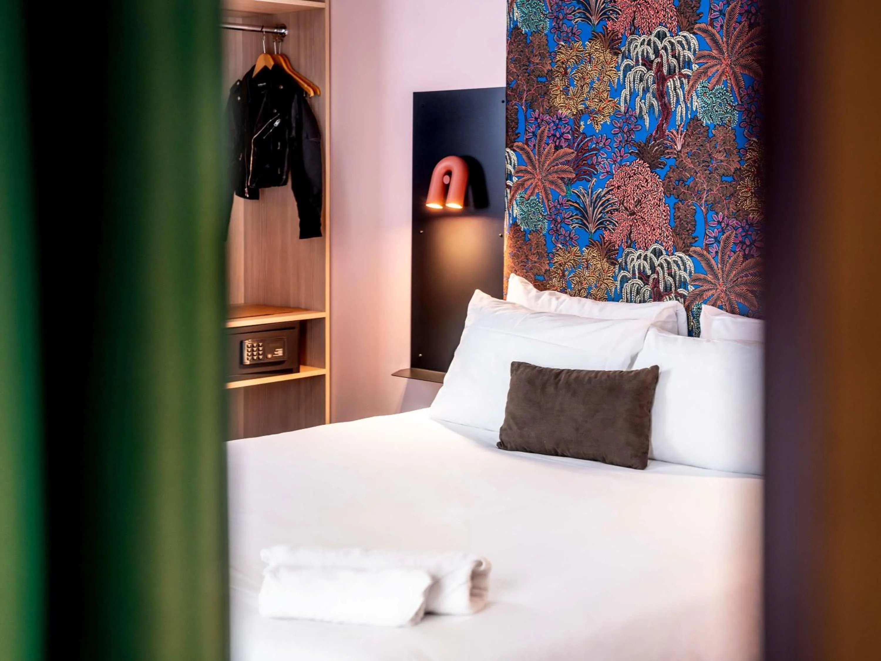 Comfort Double Room in Ibis Styles Dijon Nord Valmy