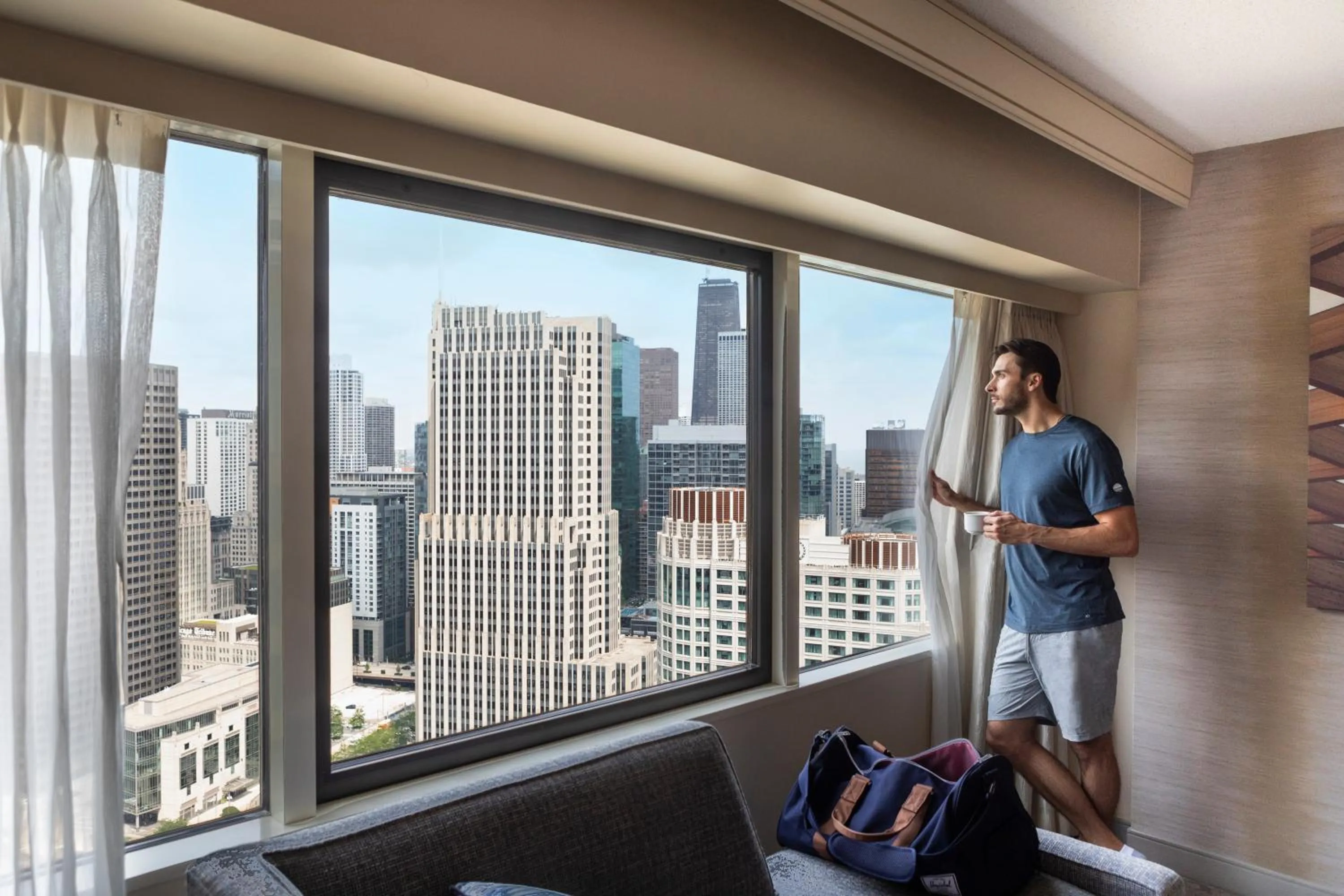 Double Room with Two Double Beds and Bath Tub - Disability Access/River View in Swissotel Chicago