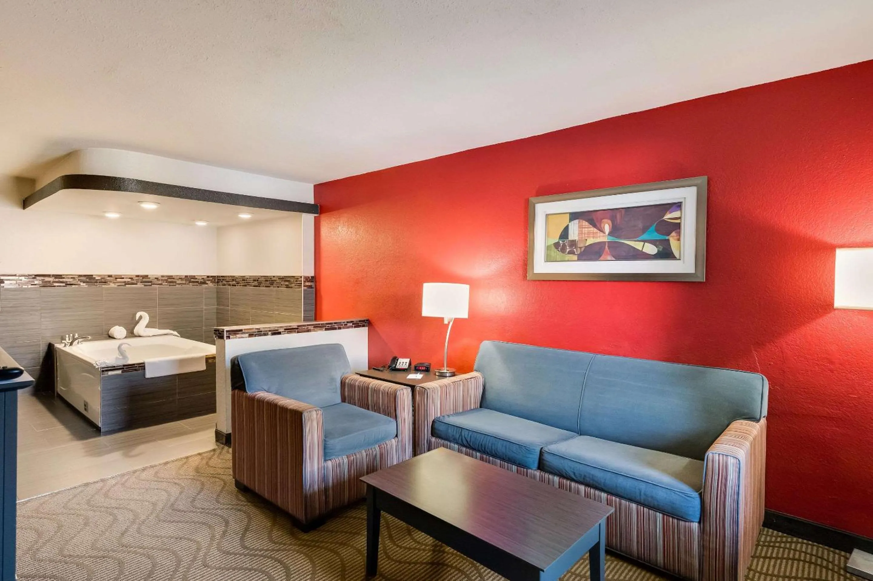Queen Suite with Two Queen Beds and Jacuzzi - Non-Smoking in Clarion Inn & Suites Russellville I-40