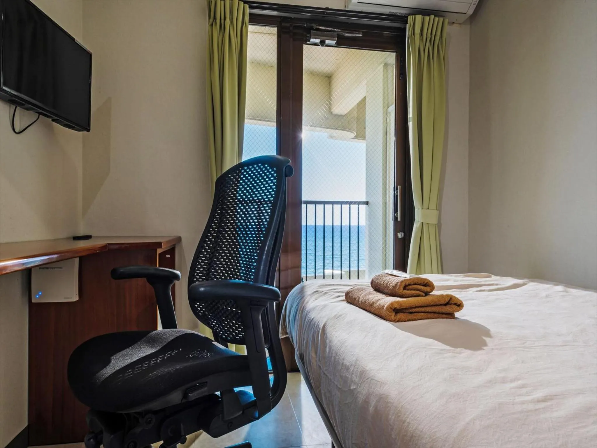 Sea view single（Non somokimg） in Hotel Sunset American