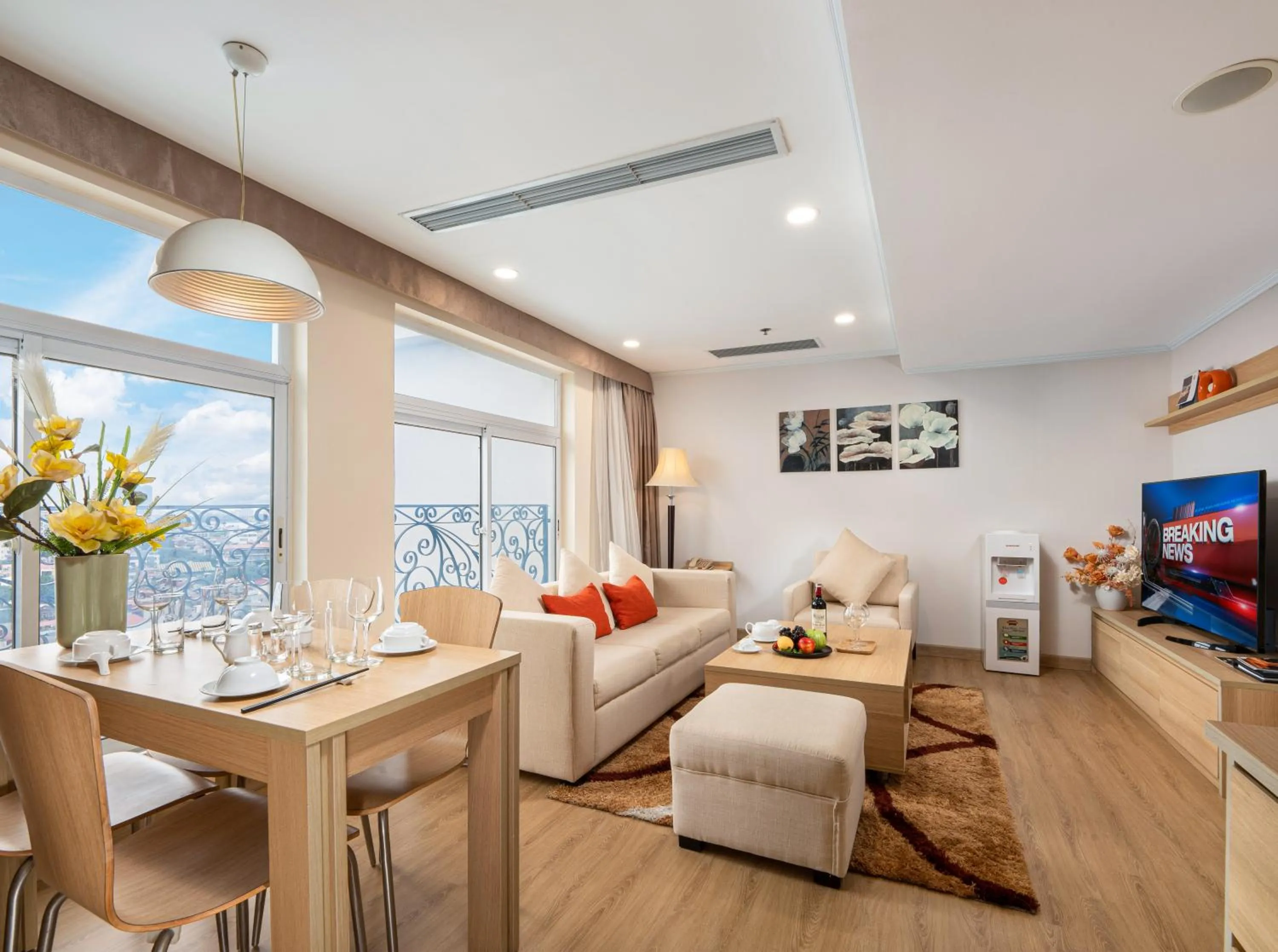 One-Bedroom Apartment in Super Candle Hotel