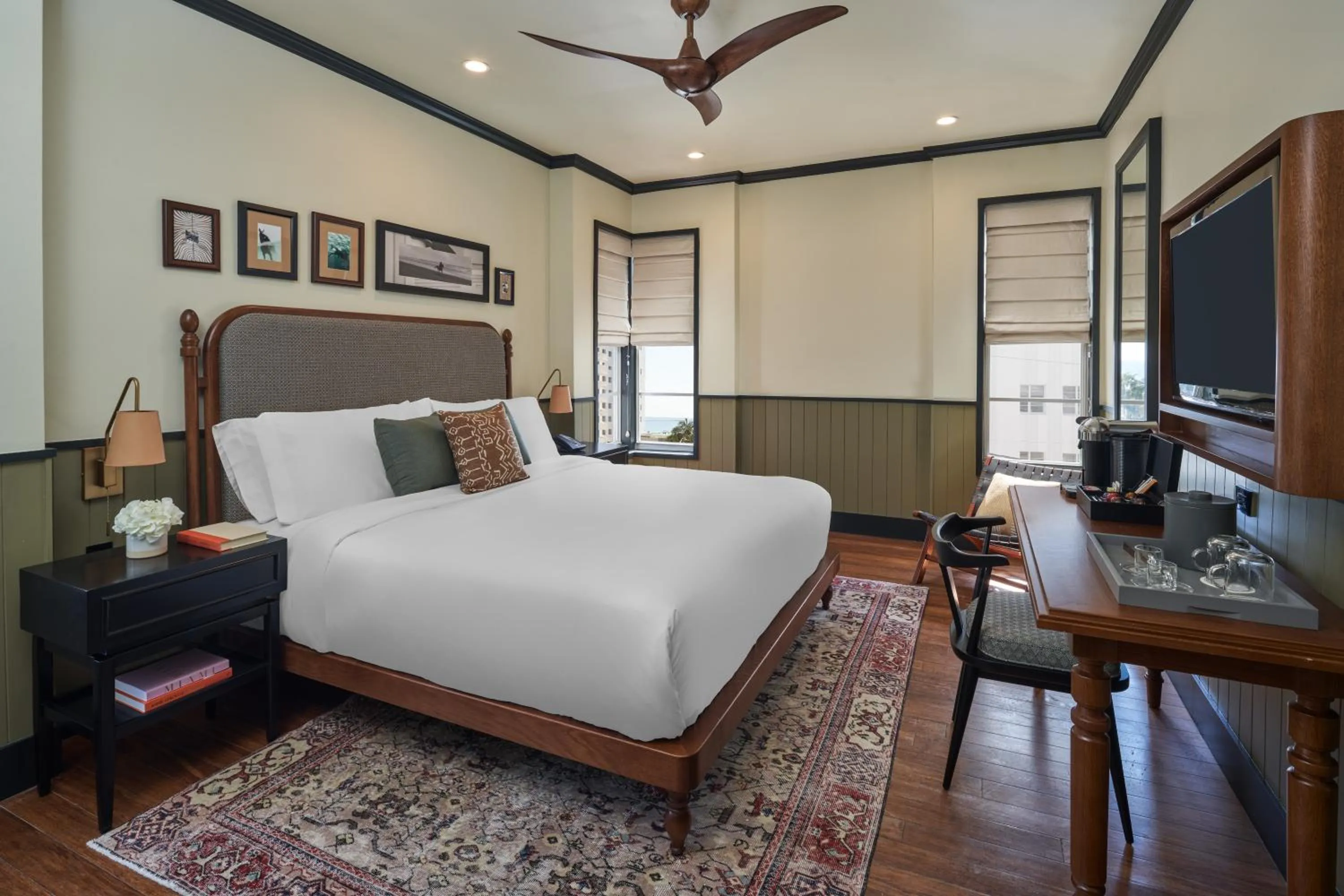 Classic King Room - Mobility Accessible in Balfour Miami Beach, a Morgans Originals hotel