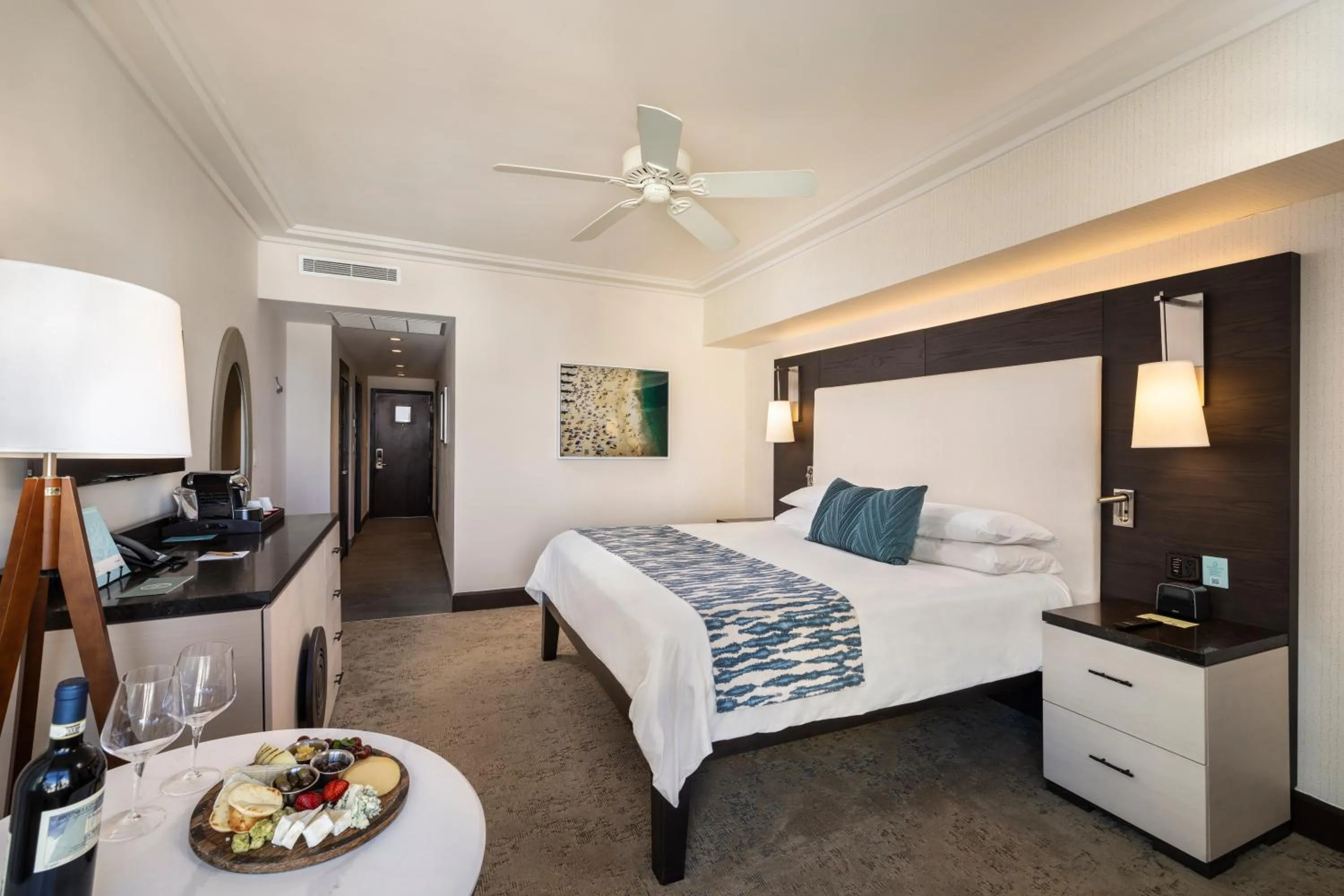 Standard 1 King Bed in The Palms Hotel & Spa