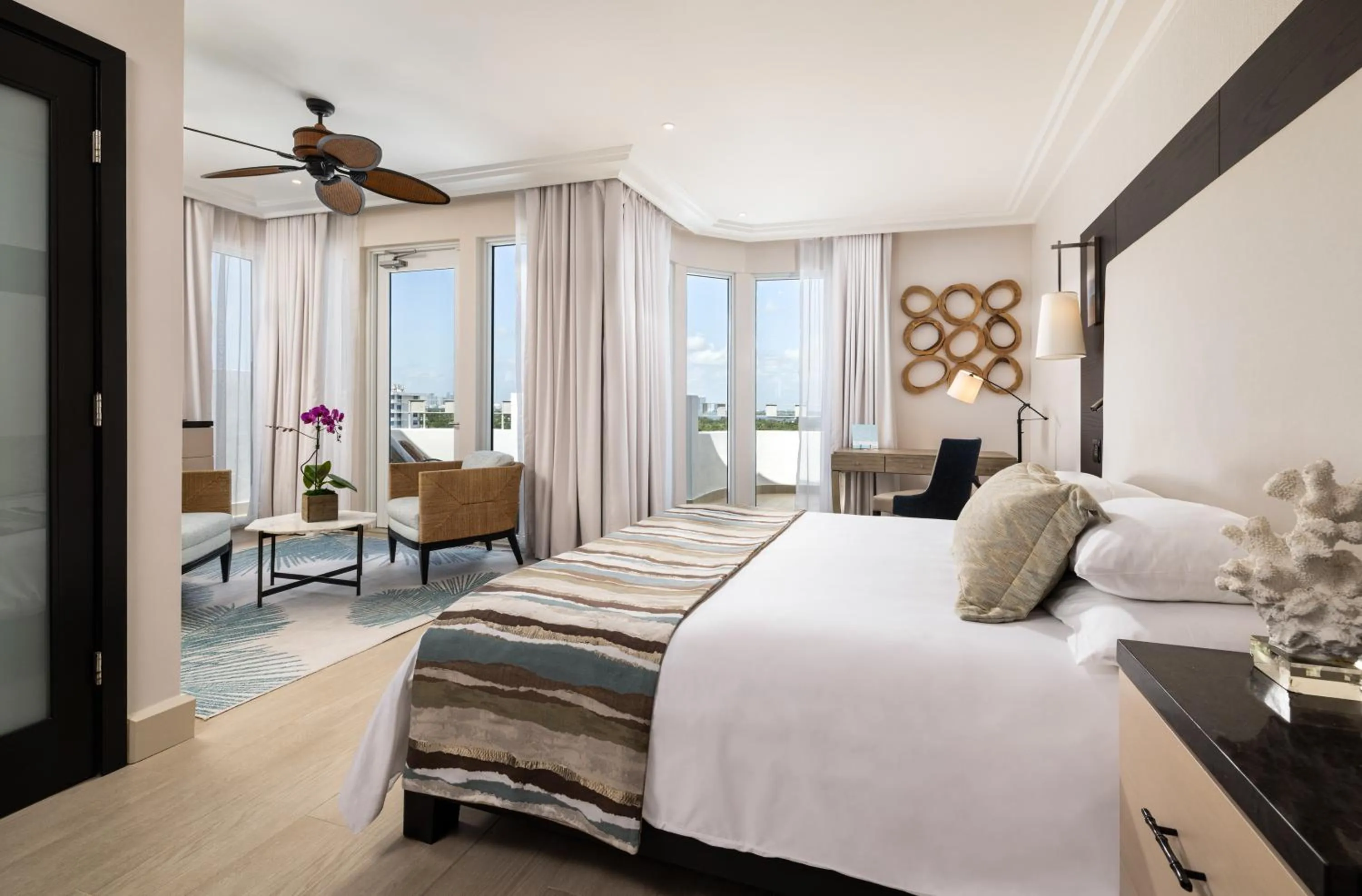 Junior Suite with Balcony Accessible in The Palms Hotel & Spa