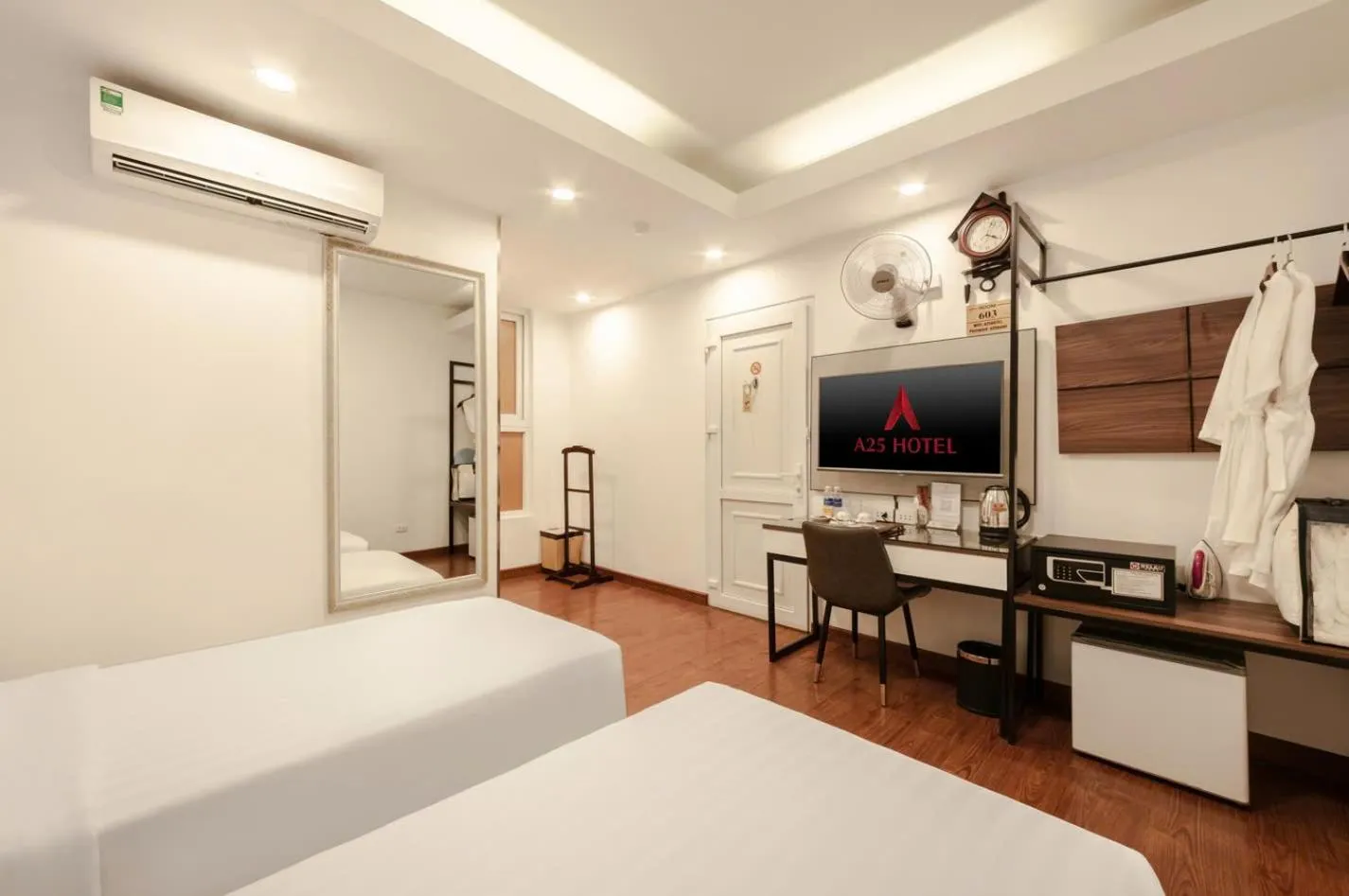 Superior Twin Room in A25 Hotel - 46 Châu Long