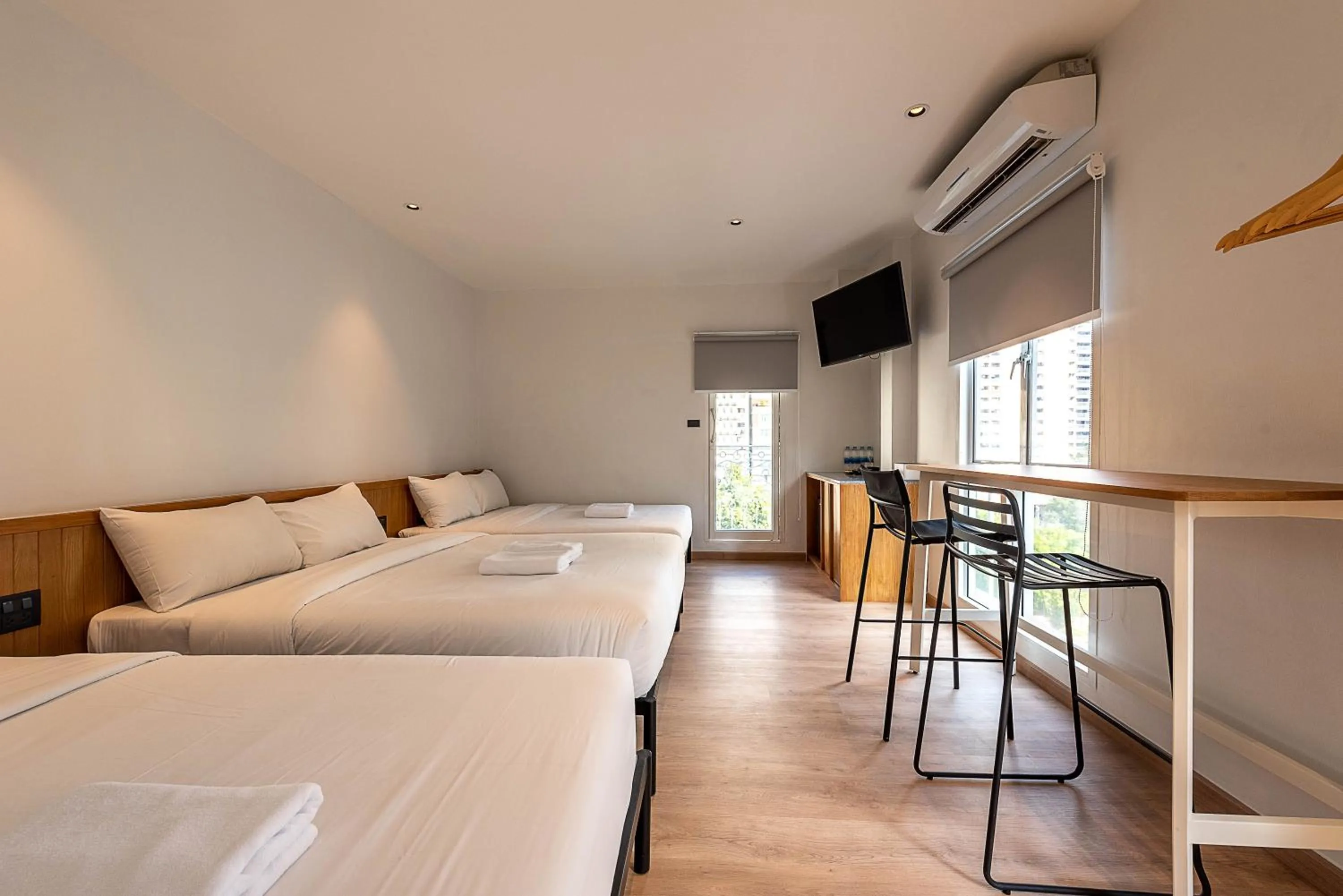 Family Room with Balcony in Boxpackers Pratunam