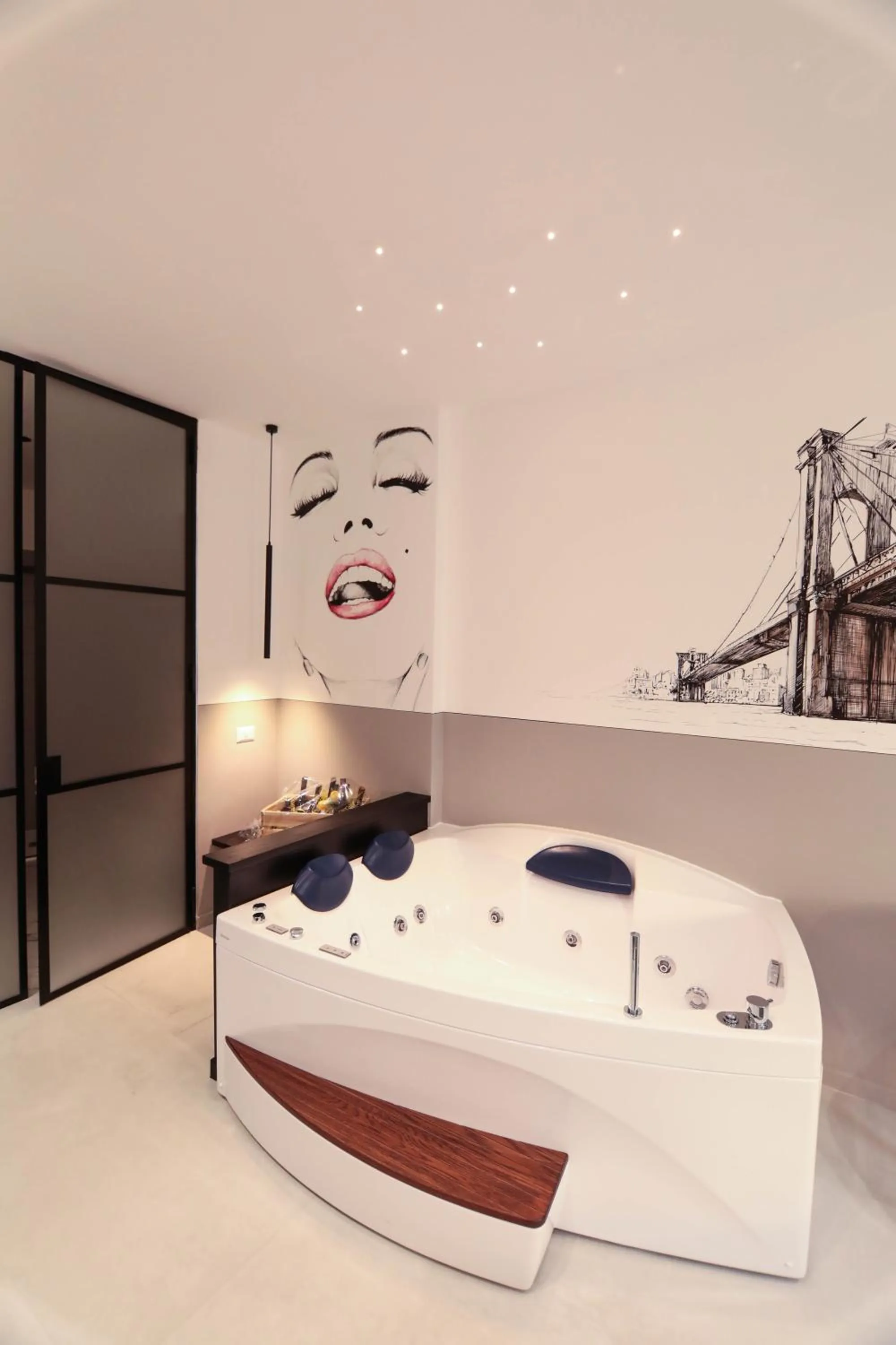 O.Effe. Suites / Vatican