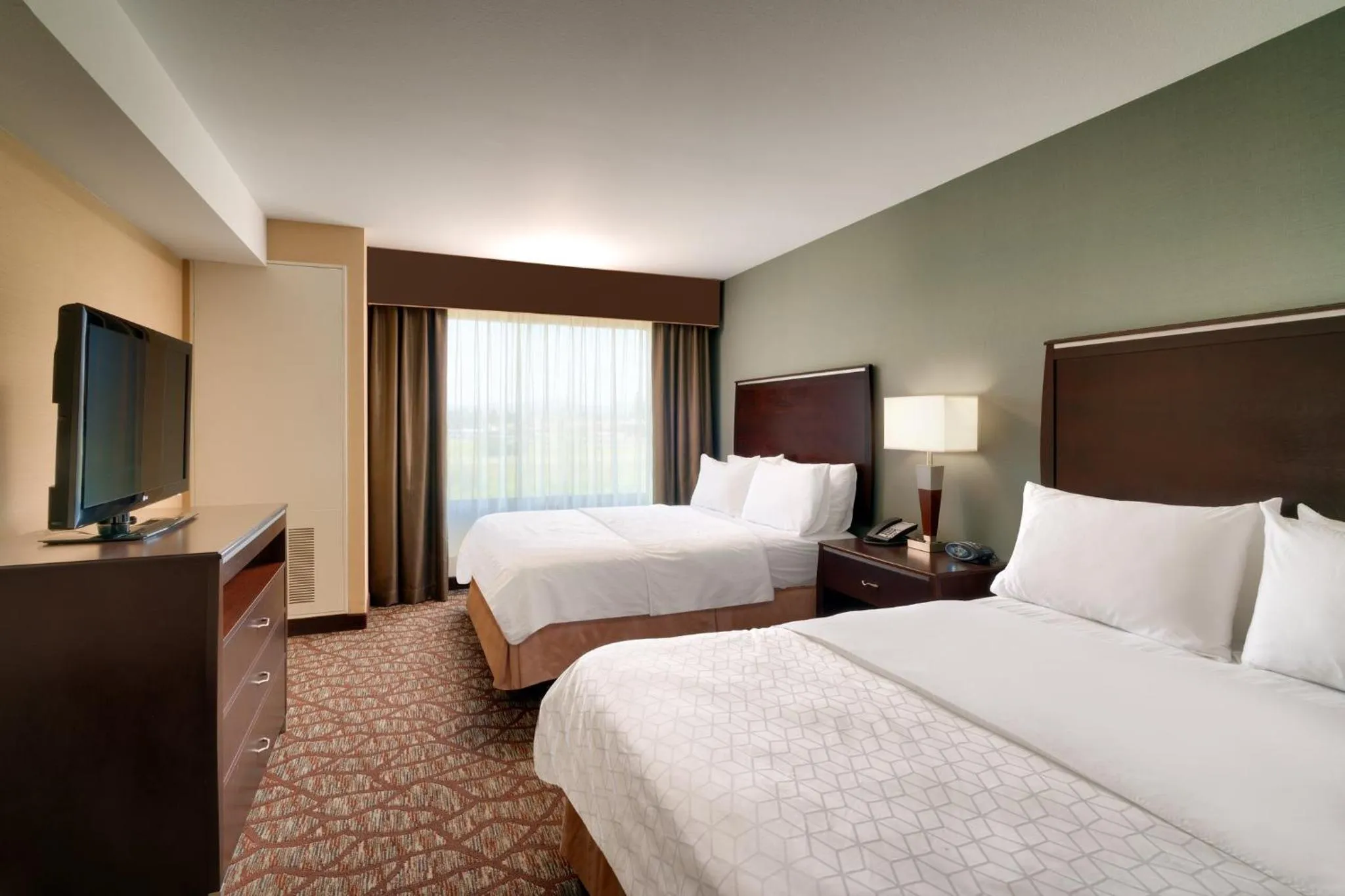 Suite with Two Queen Beds in Holiday Inn Express Hotel & Suites Butte by IHG