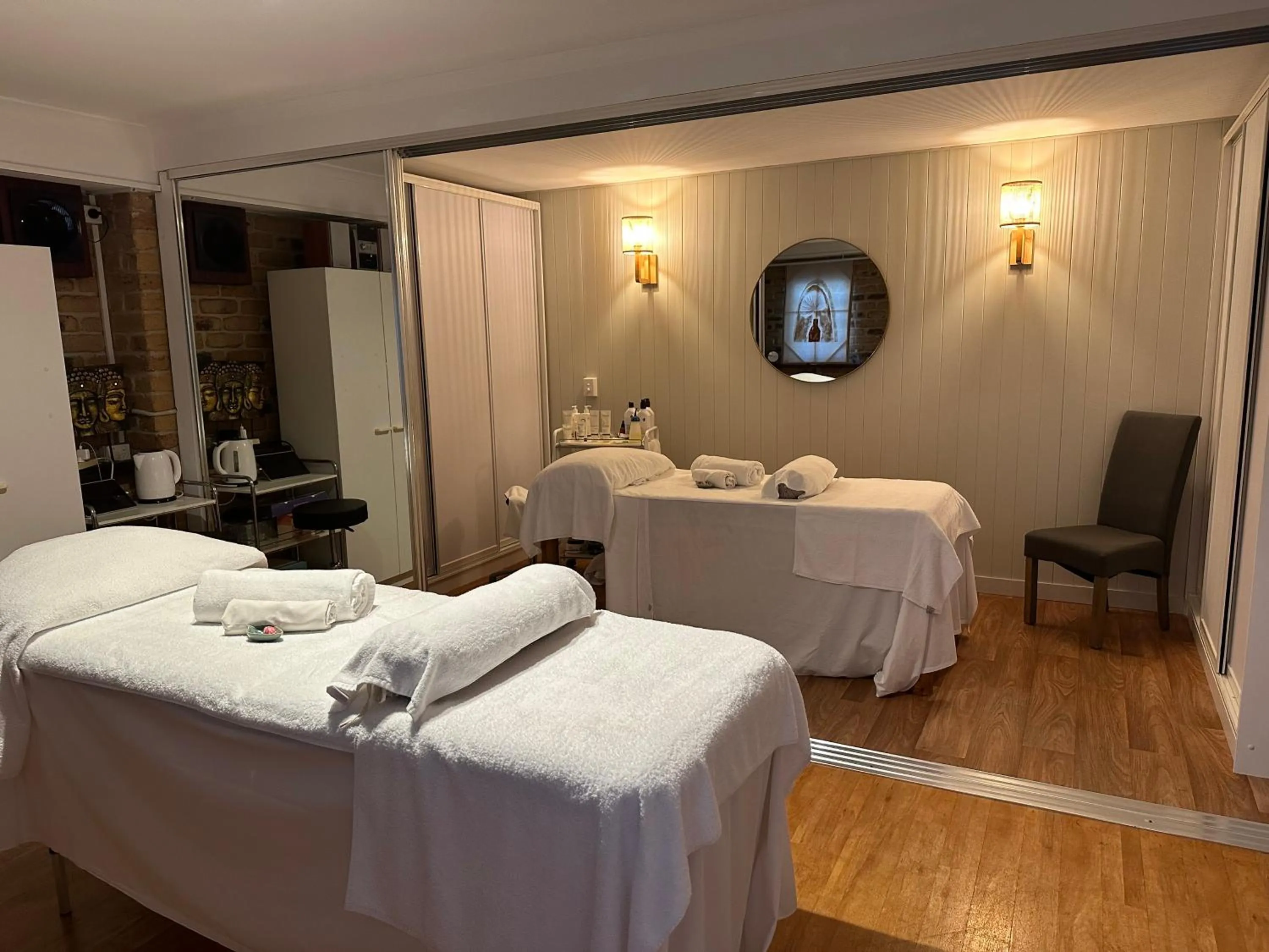 Two-Bedroom Villa 2 - Water Front in Saltwater Villas - Pet Friendly Accommodation