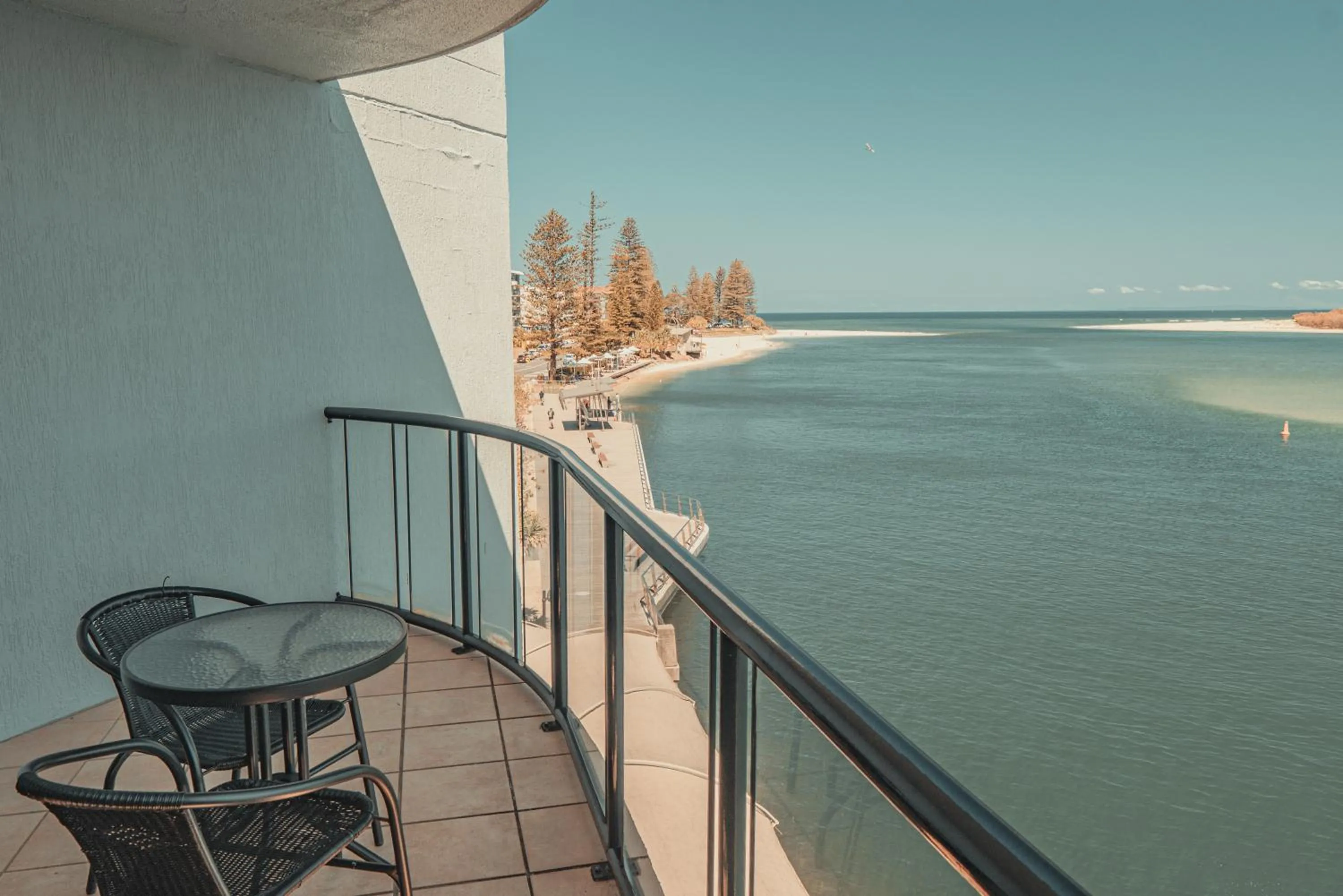 One-Bedroom Apartment - Water Front in La Promenade