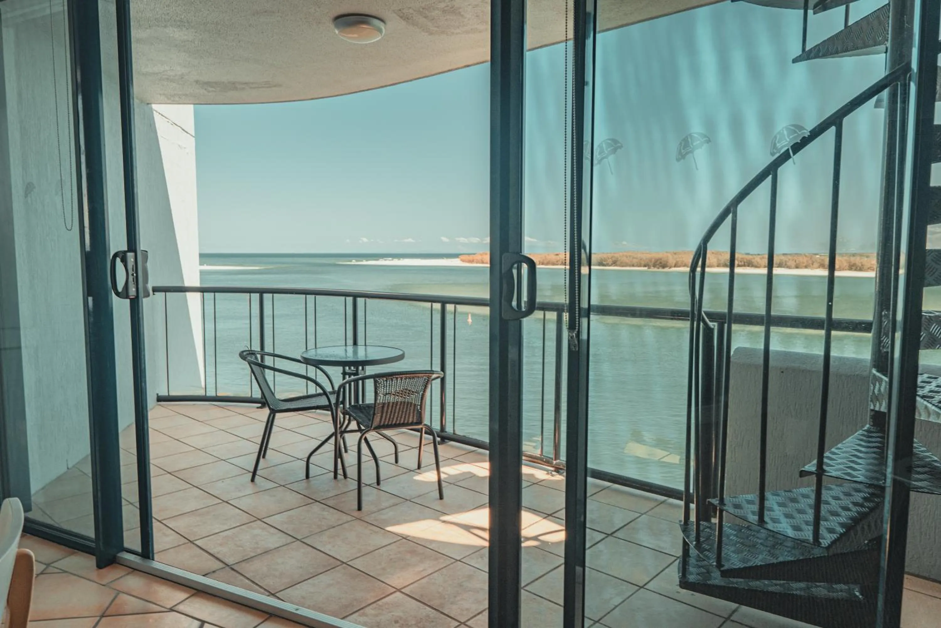 Executive Two-Bedroom Apartment - Rooftop in La Promenade