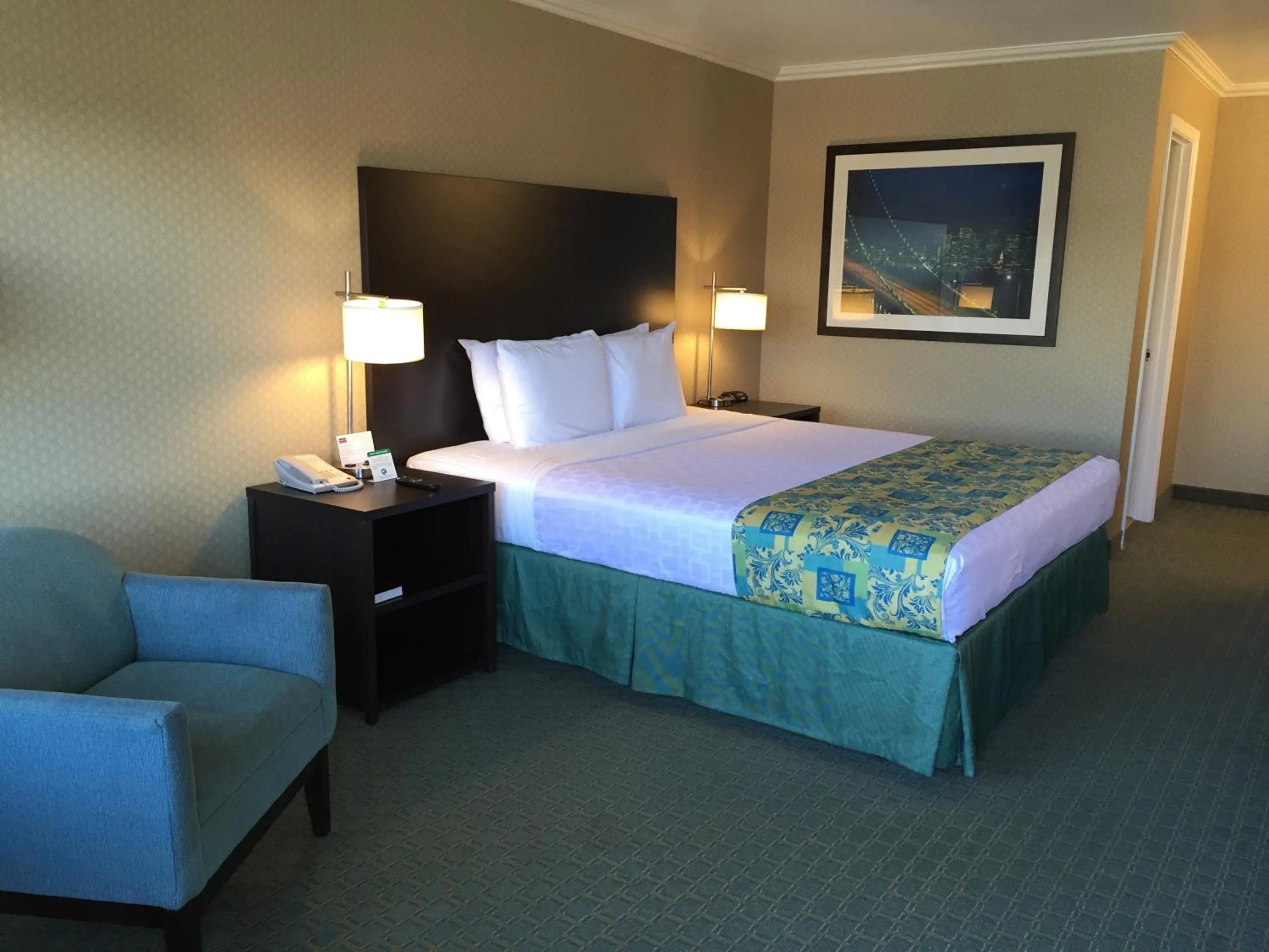 Deluxe King Room - Not Pet Friendly in Regency Inn at San Francisco Airport