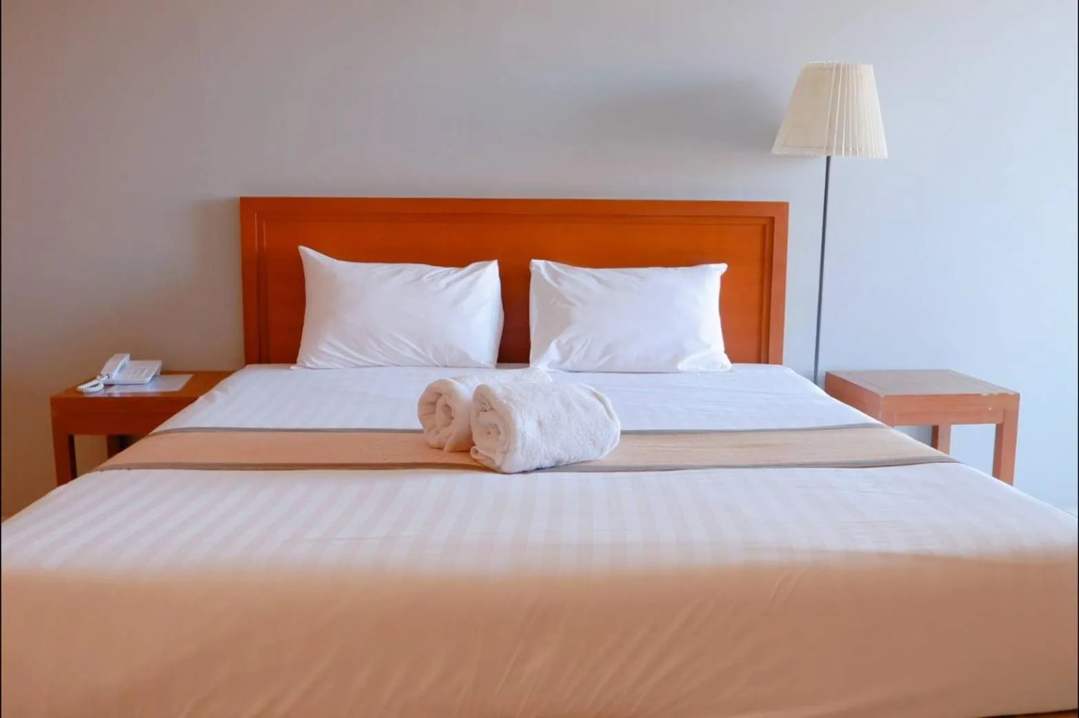 Standard Double Room in Phromsuk Hotel Ayutthaya