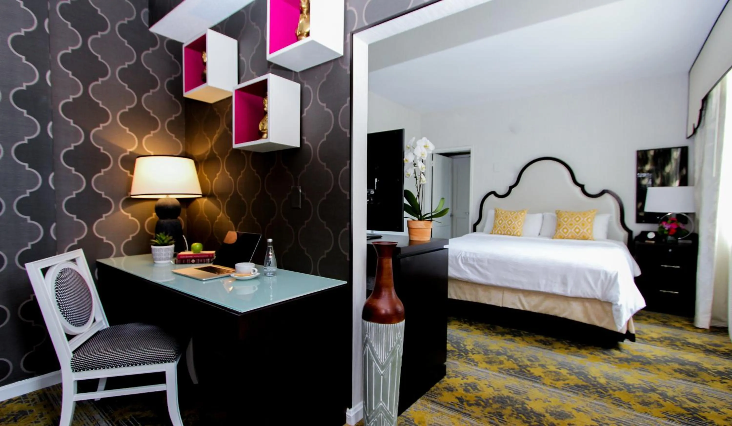 PURE Wellness King Room in The Churchill Hotel Near Embassy Row