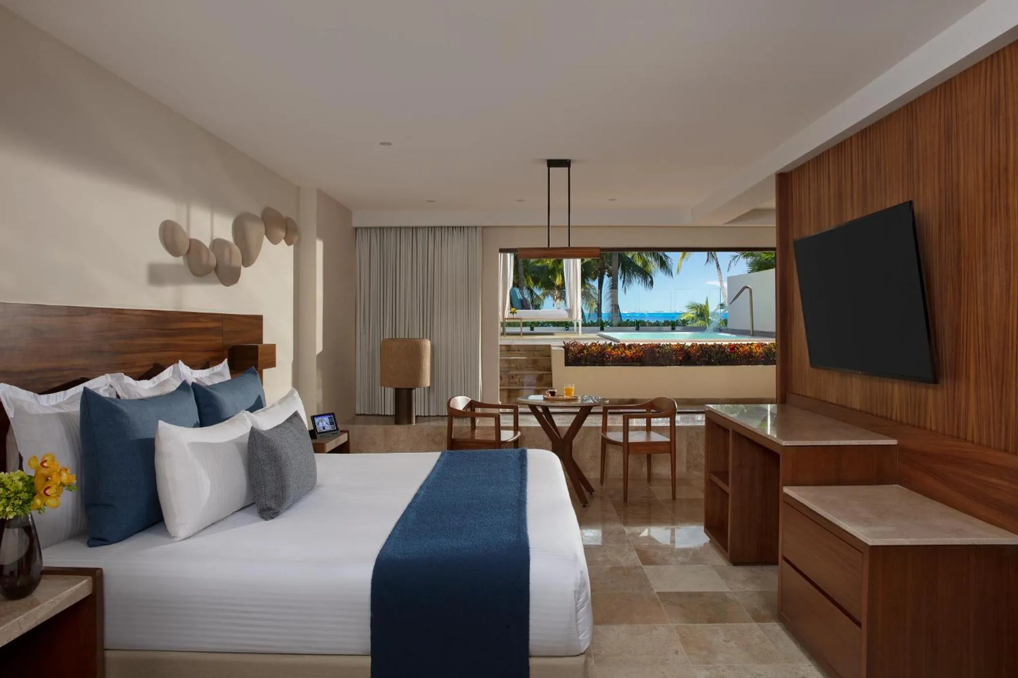 Preferred Club Honeymoon Plunge Pool Suite - Adults only in Dreams Sands Cancun Resort & Spa