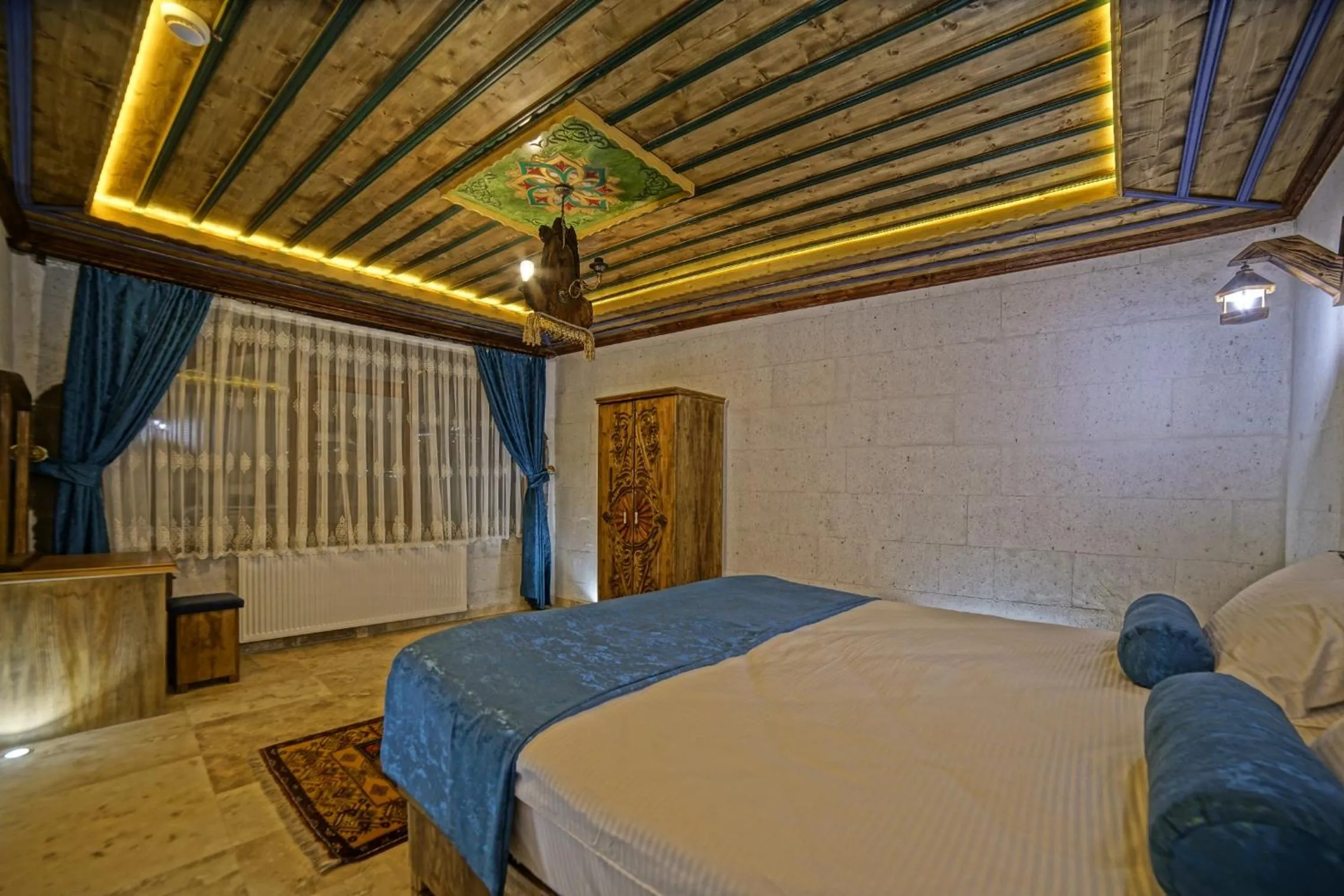 Deluxe Suite in Termessos Hotel