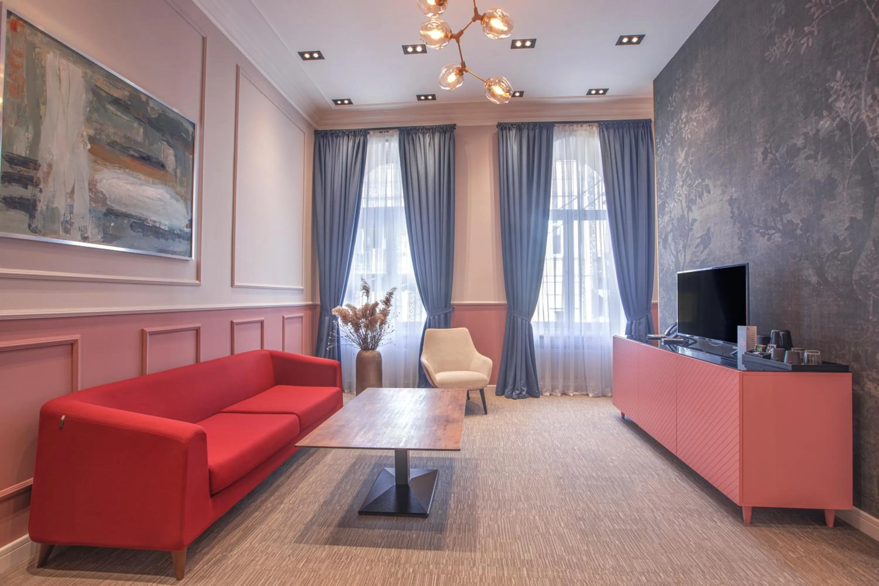 Suite with Balcony in Heritage Hotel and Suites