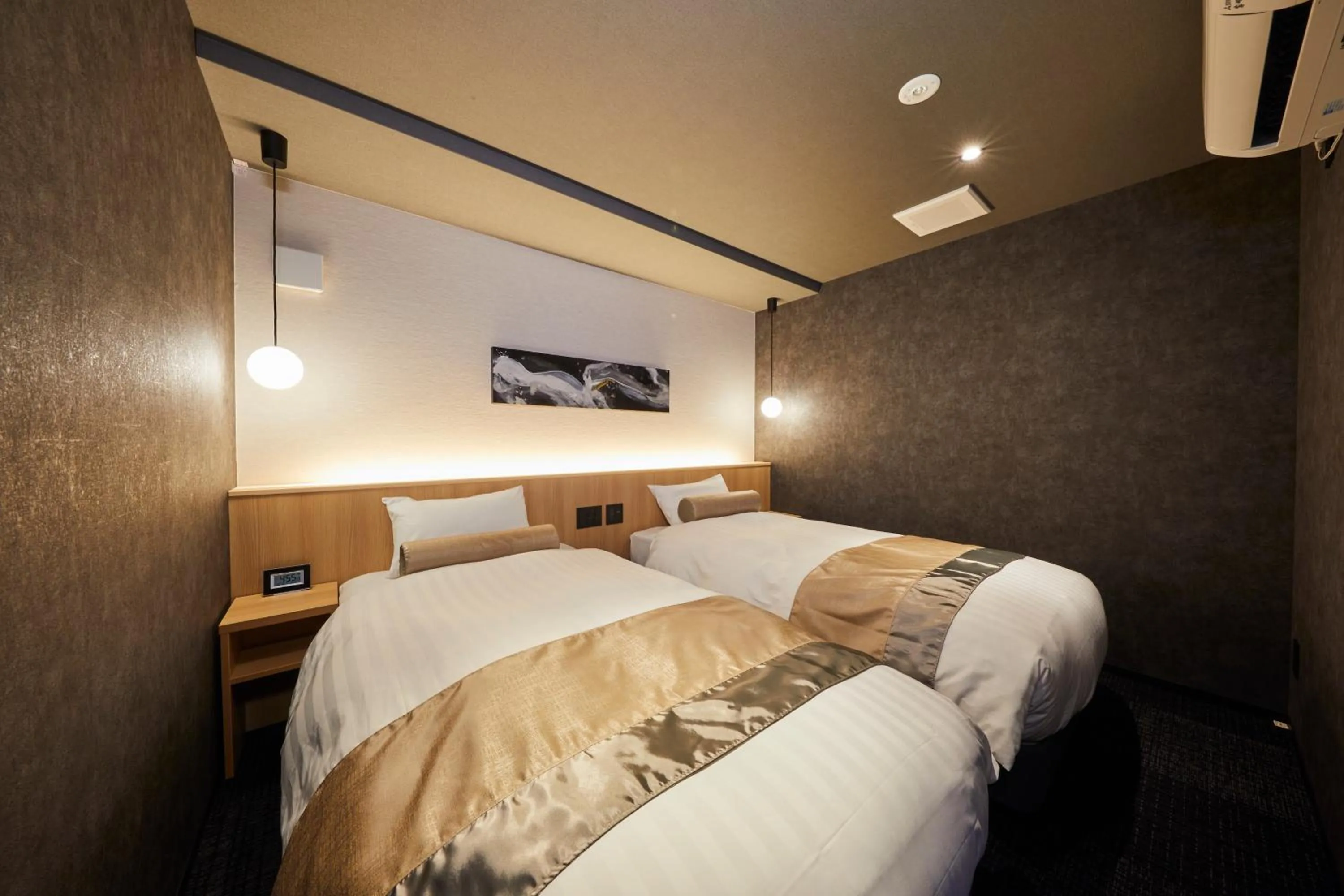 Deluxe Quadruple Room in Rinn Shijo Nishinotoin