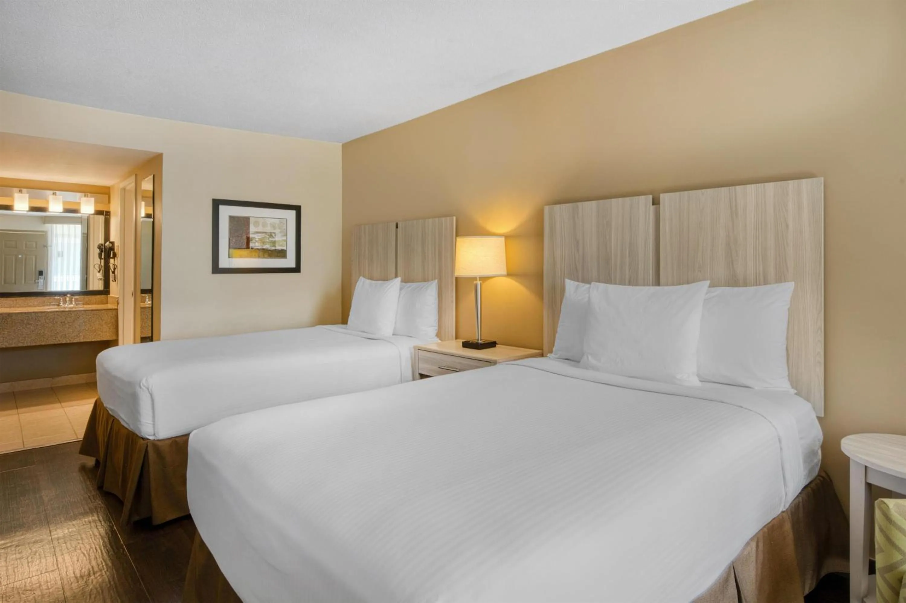 Standard Room with Two Double Beds in Best Western Battlefield Inn