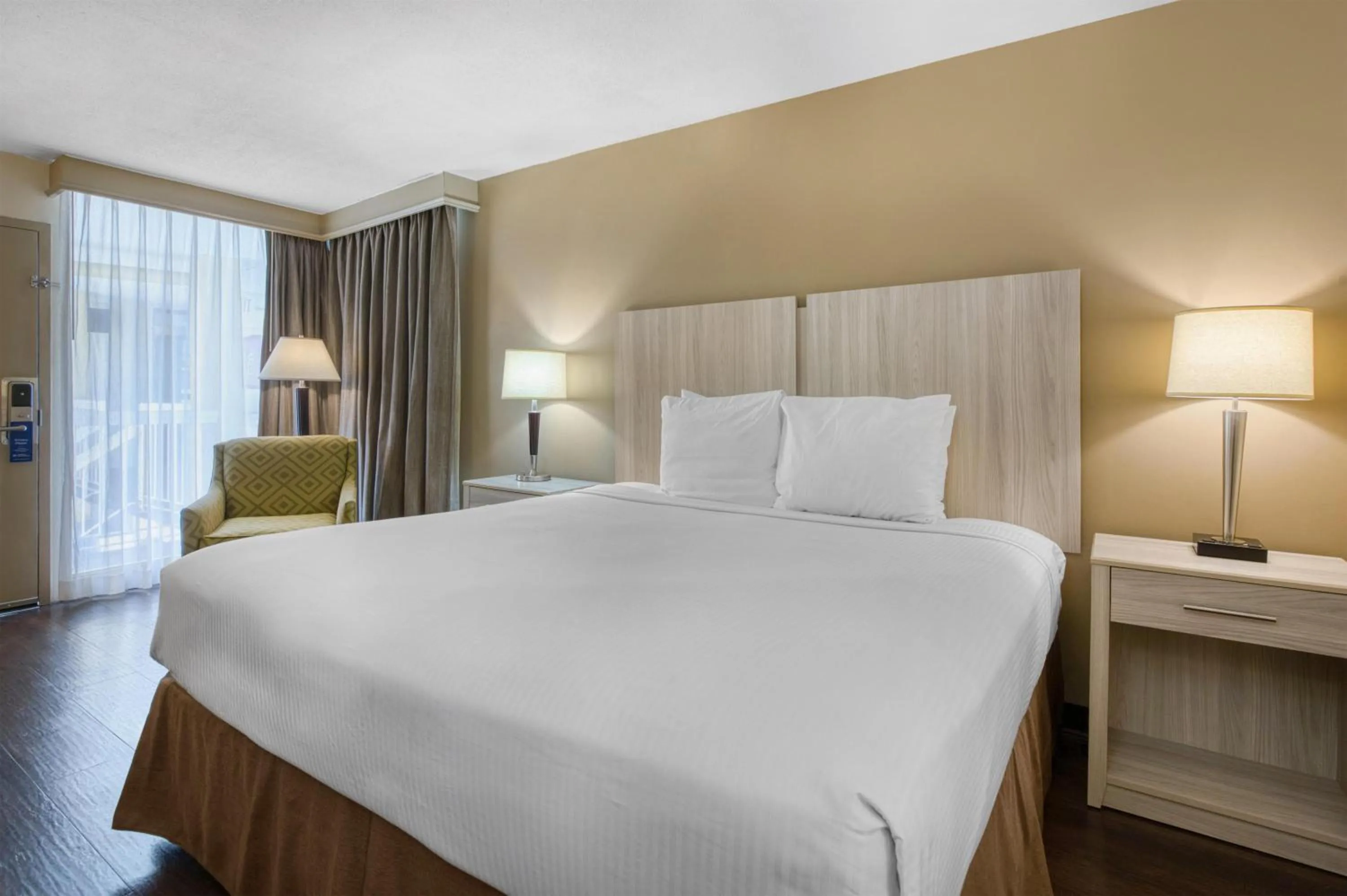 King Room - Non-Smoking in Best Western Battlefield Inn