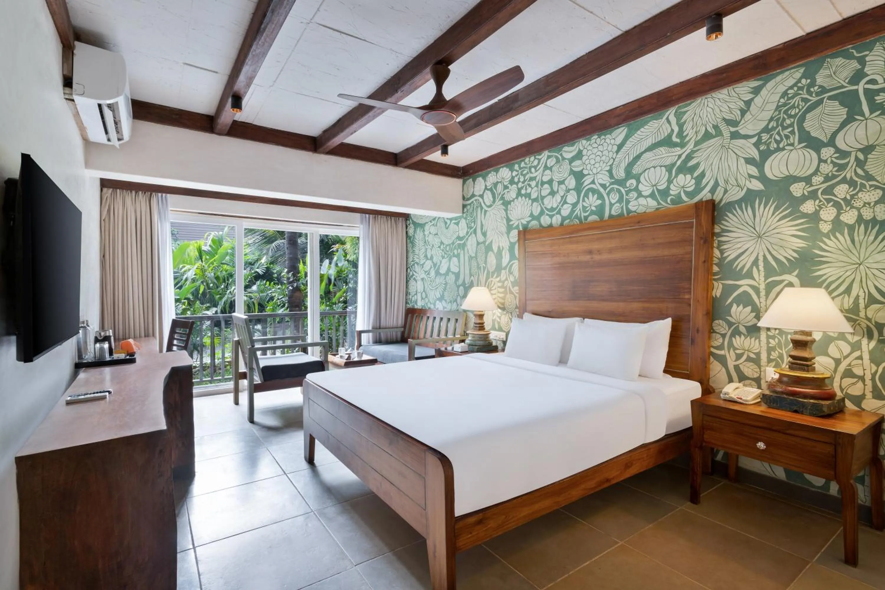 Deluxe Room with Balcony (with complimentary Kayaking and 20% off on Massage session) in Riva Beach Resort