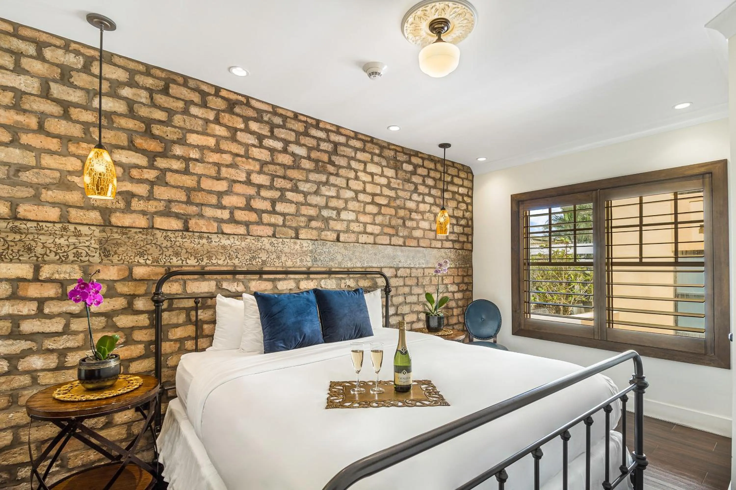 Classic King Room in Cavalier South Beach Hotel