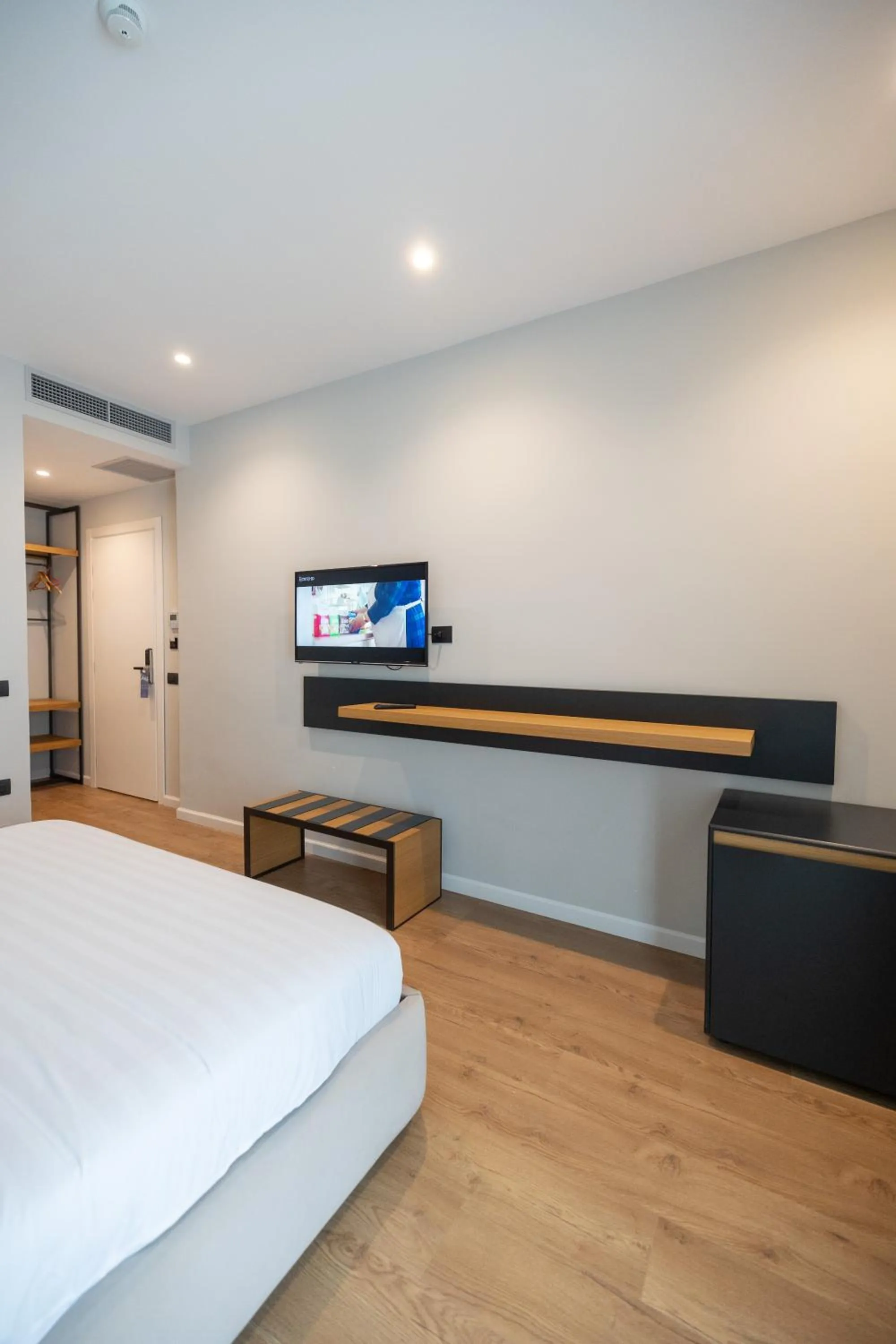 Double Room with Balcony and Mountain View in DUKA Hotel