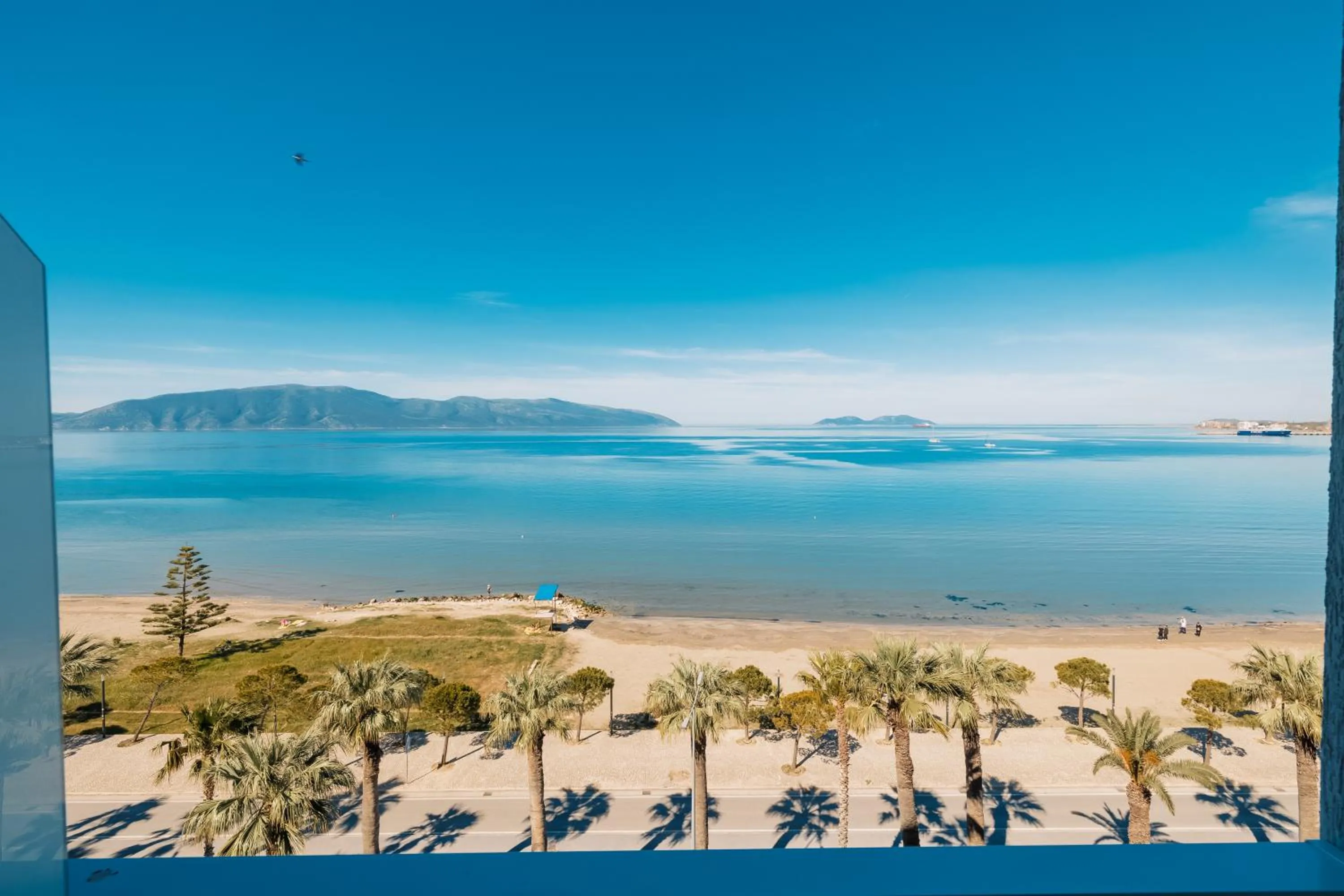 Suite with Balcony and Sea View in DUKA Hotel