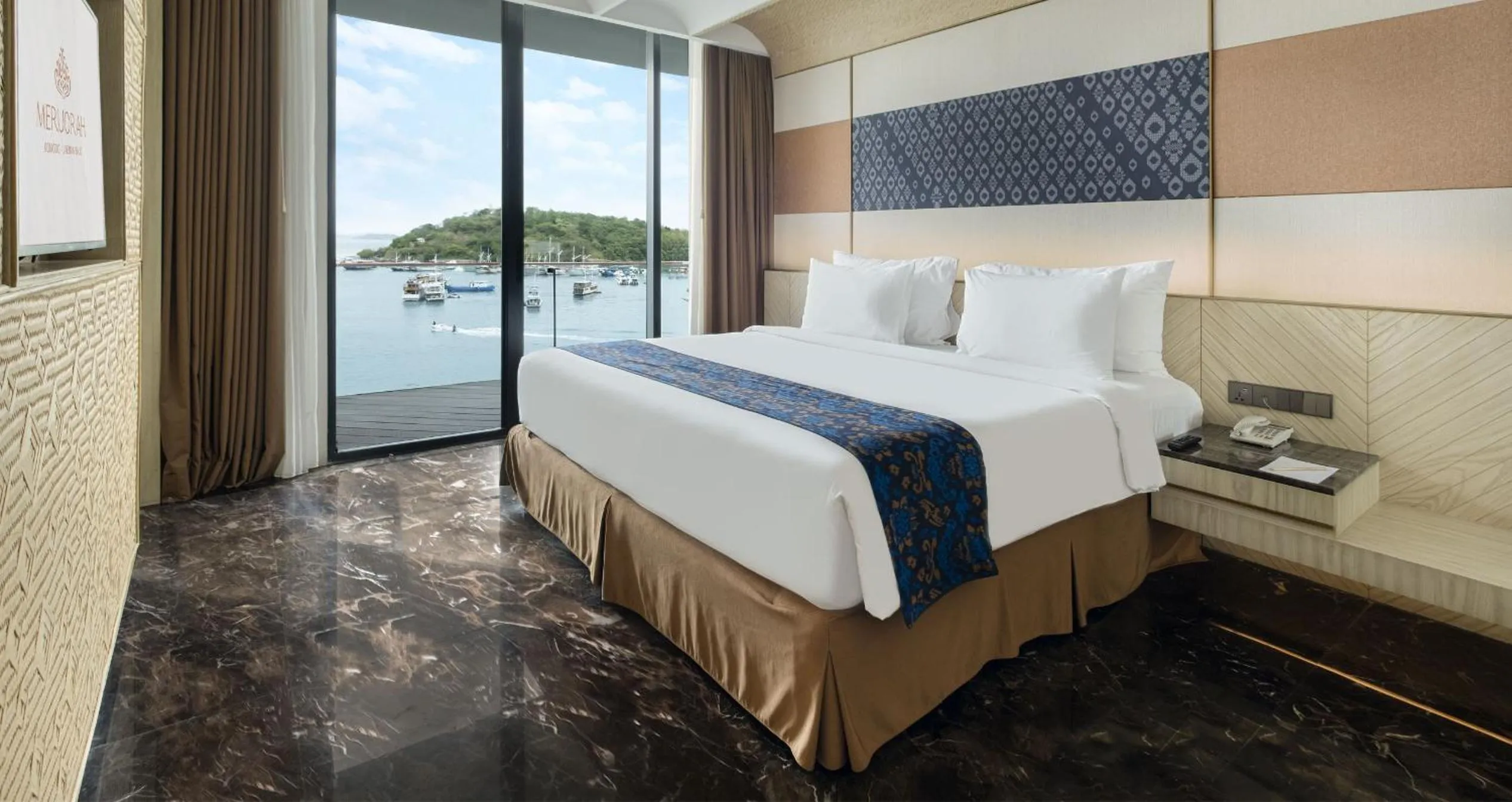 The Phinizy Suite in Meruorah Komodo Labuan Bajo