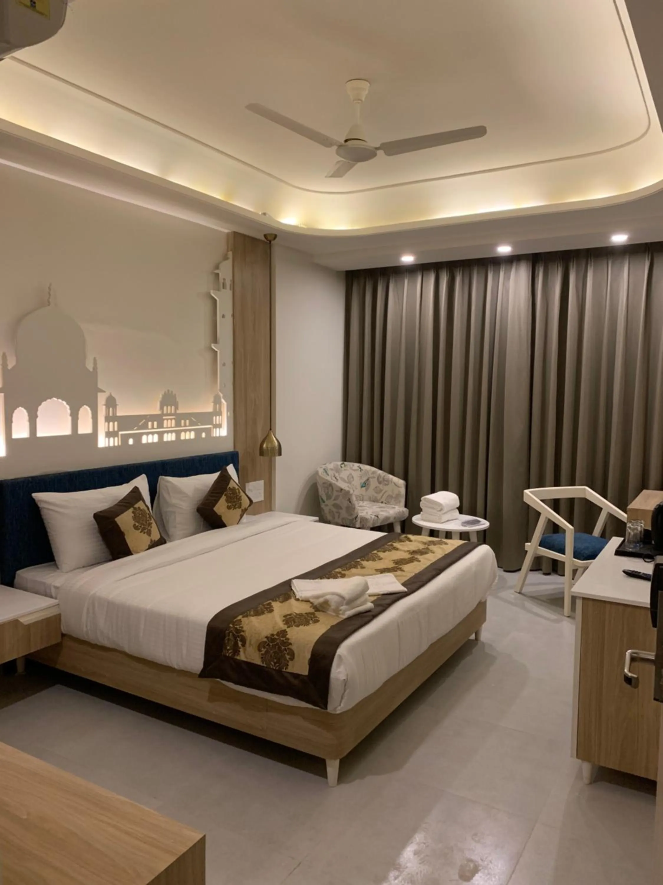 King Room in Hotel Ratangarh Palace