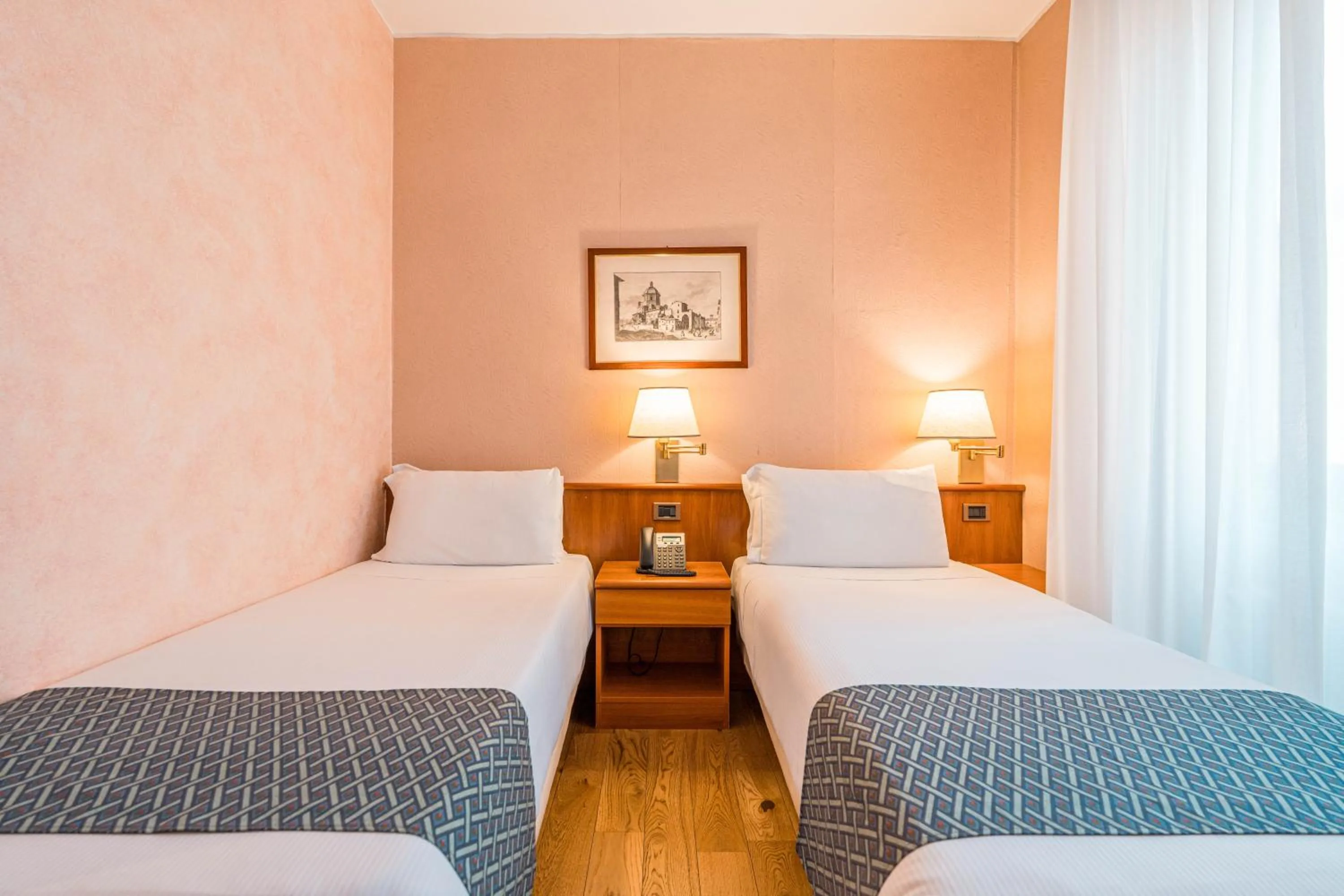 Twin Room in Crystal Hotel Varese