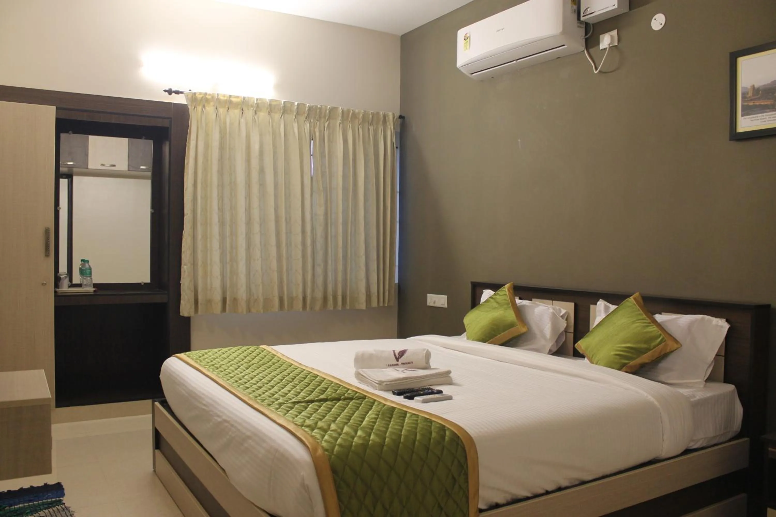 Double Room - single occupancy in Viswa Residency by Azalea