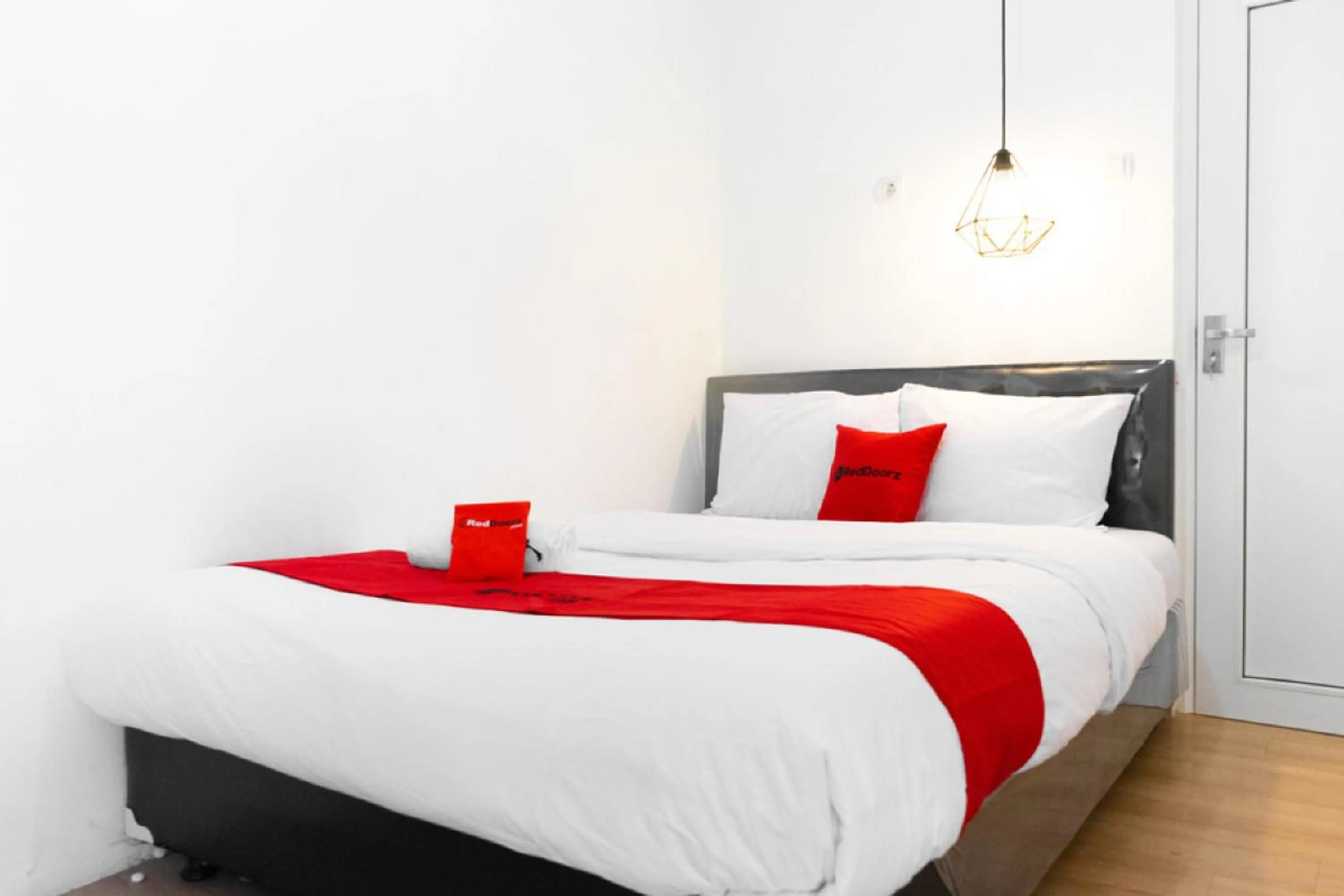 Double Room in RedDoorz near Sam Poo Kong 3 Semarang