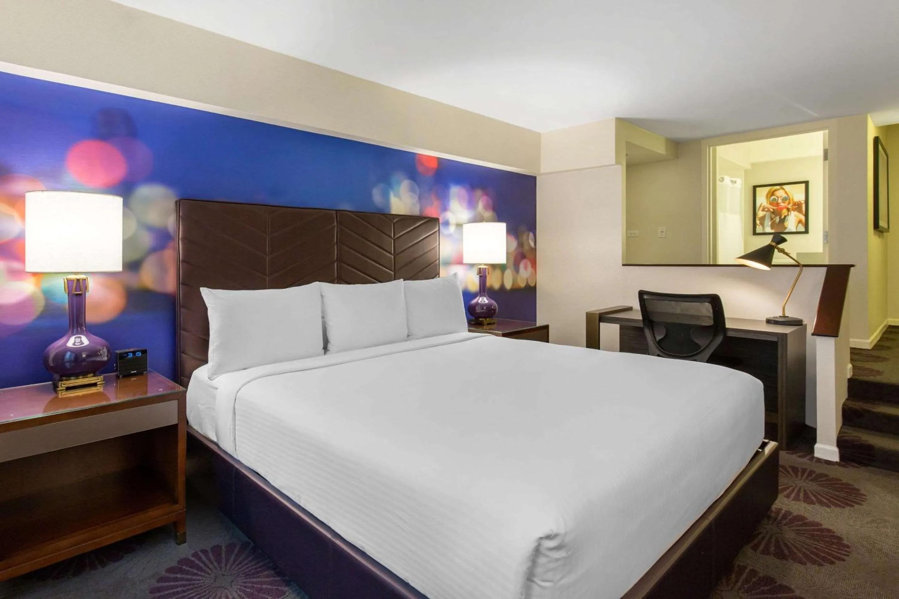 Deluxe King Room in The Chicago Hotel Collection Magnificent Mile