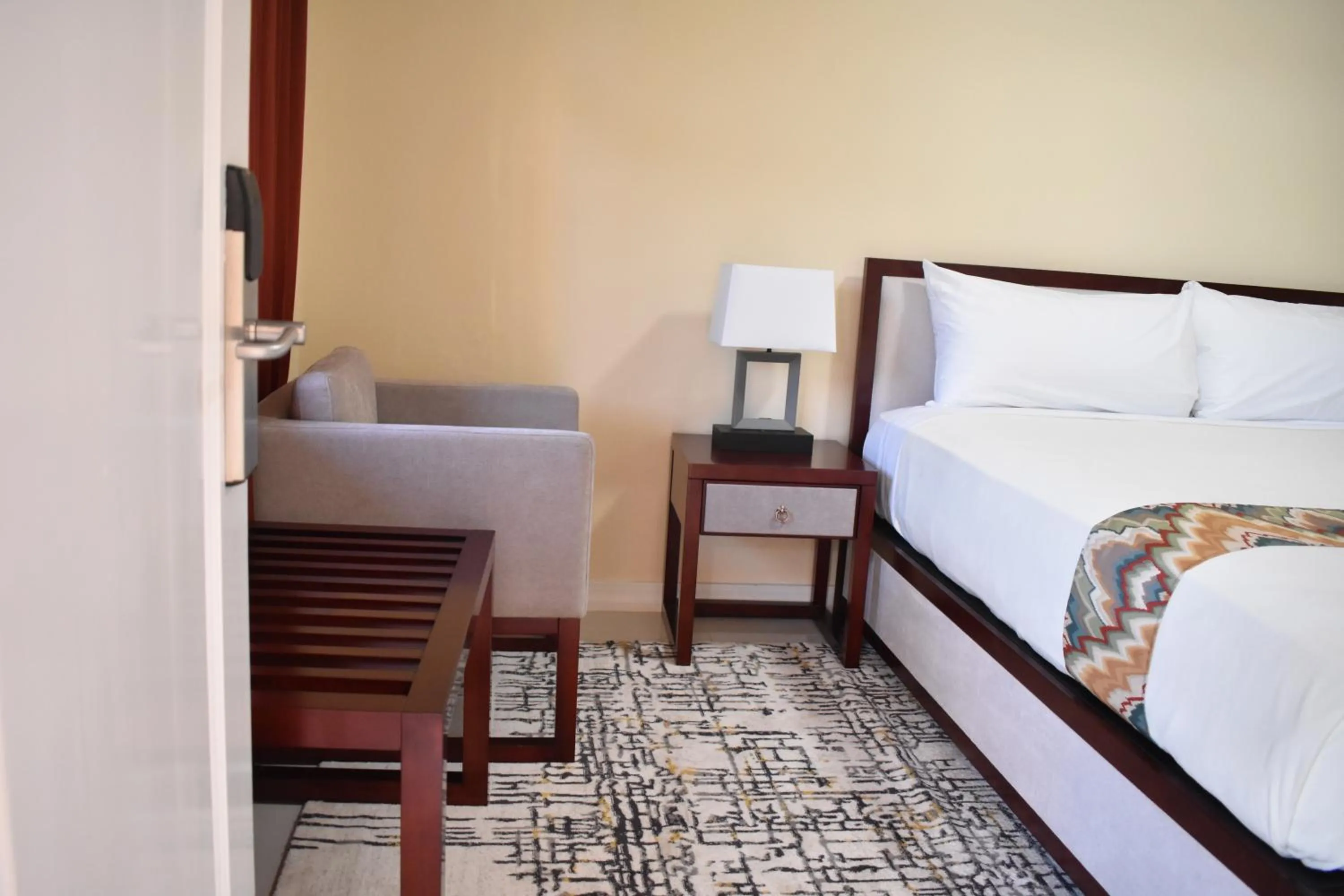 Standard Queen Room in Hotel Grand A View