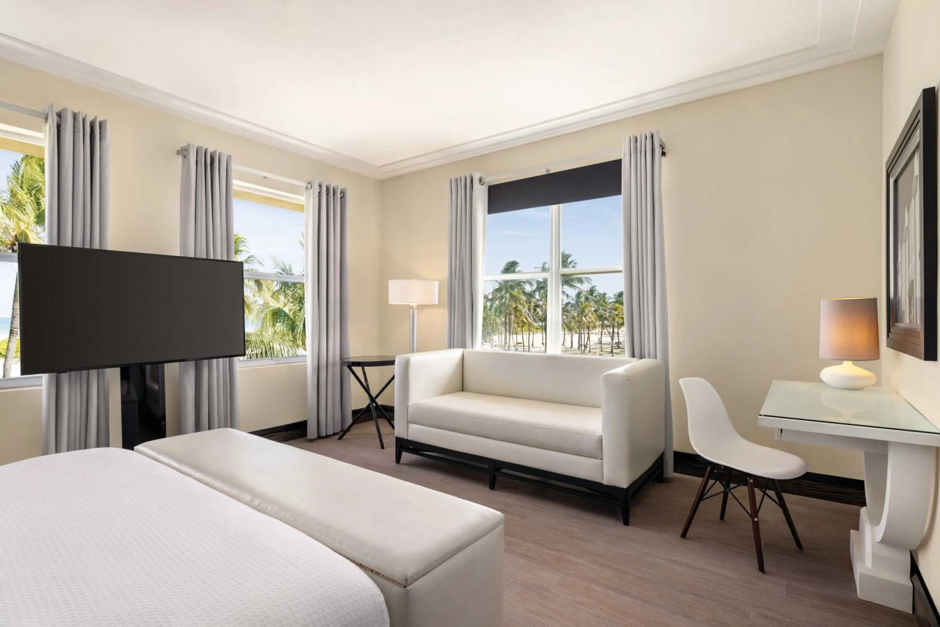 Waldorf Towers Suite in Waldorf Towers South Beach