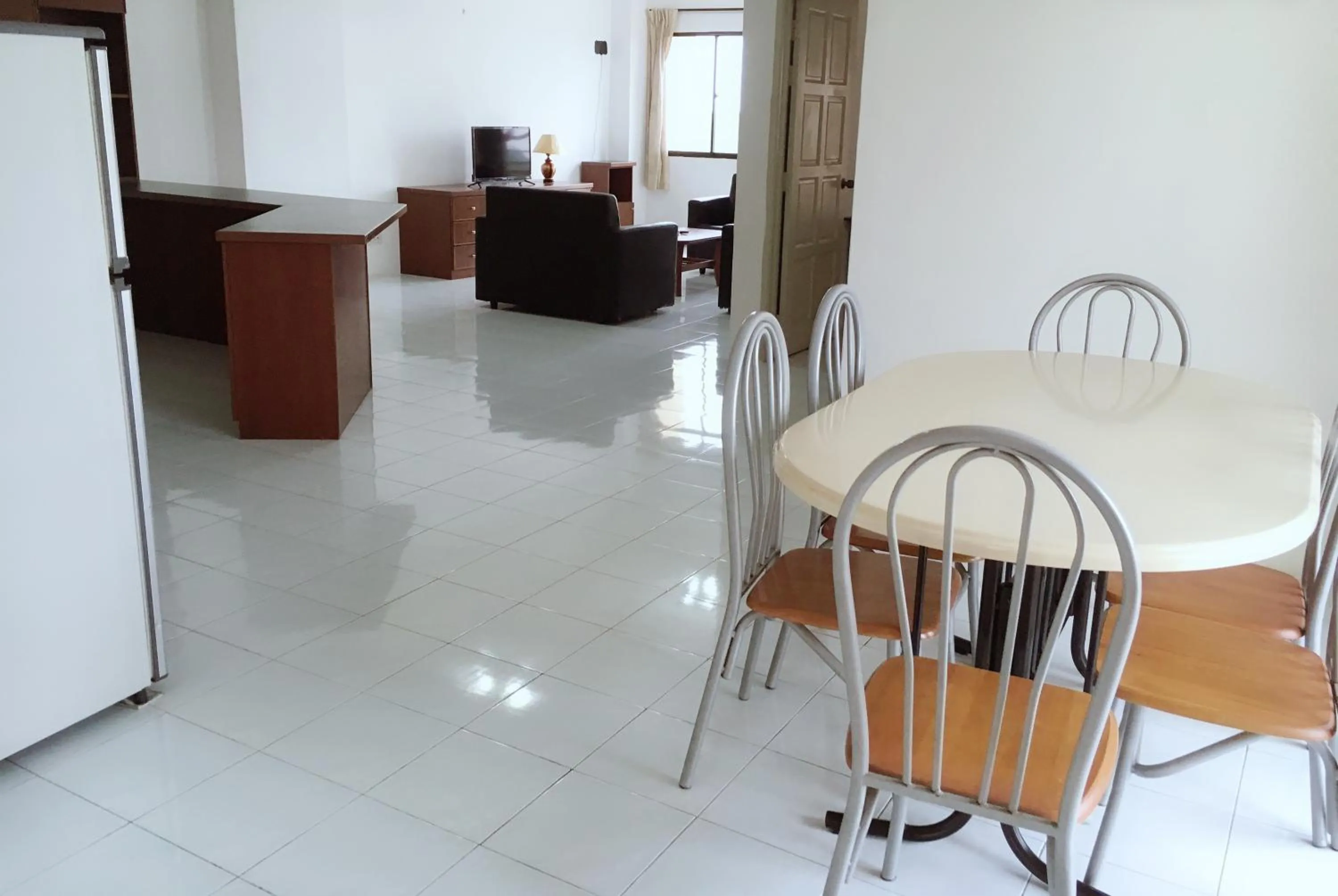 Three-Bedroom Apartment in Dindings Pantai Desair Apartment By DPD