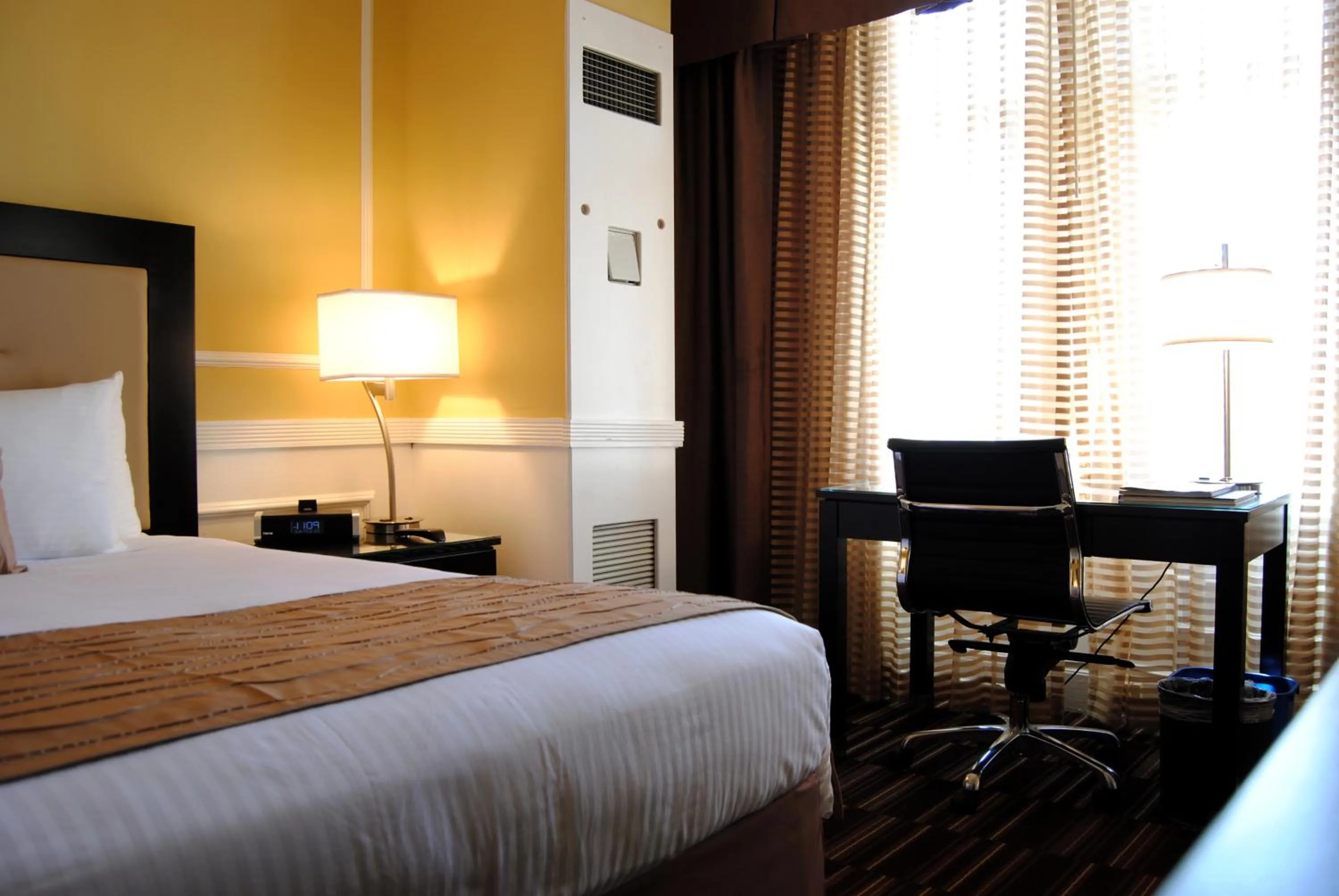 Deluxe Double Room with Two Double Beds in The Pickwick Hotel San Francisco