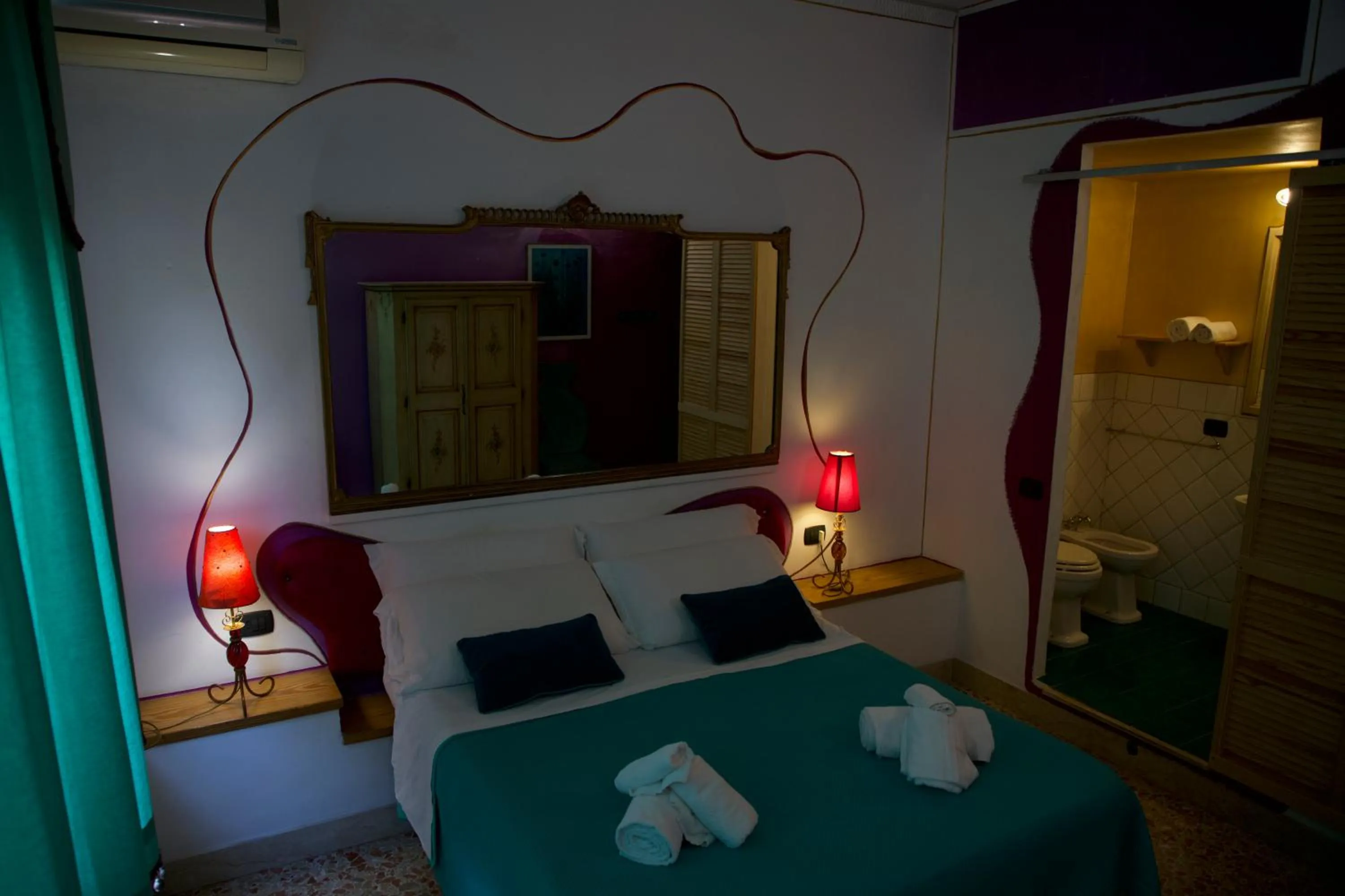 Standard King Room - single occupancy in Abali' Gran Sultanato