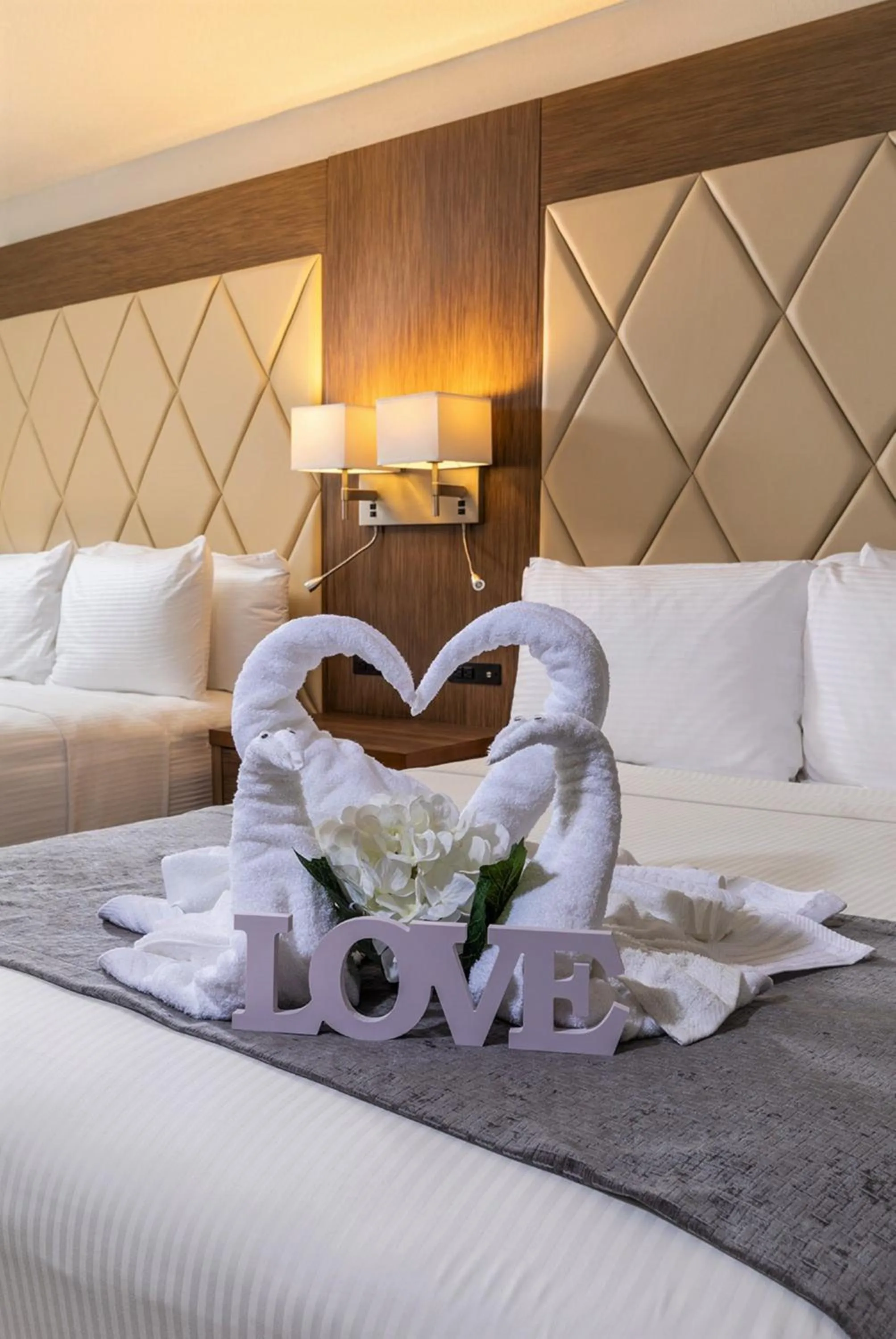 Handicap Royal Double Queen Bed Room HROYQ in Palazzo Lakeside Hotel