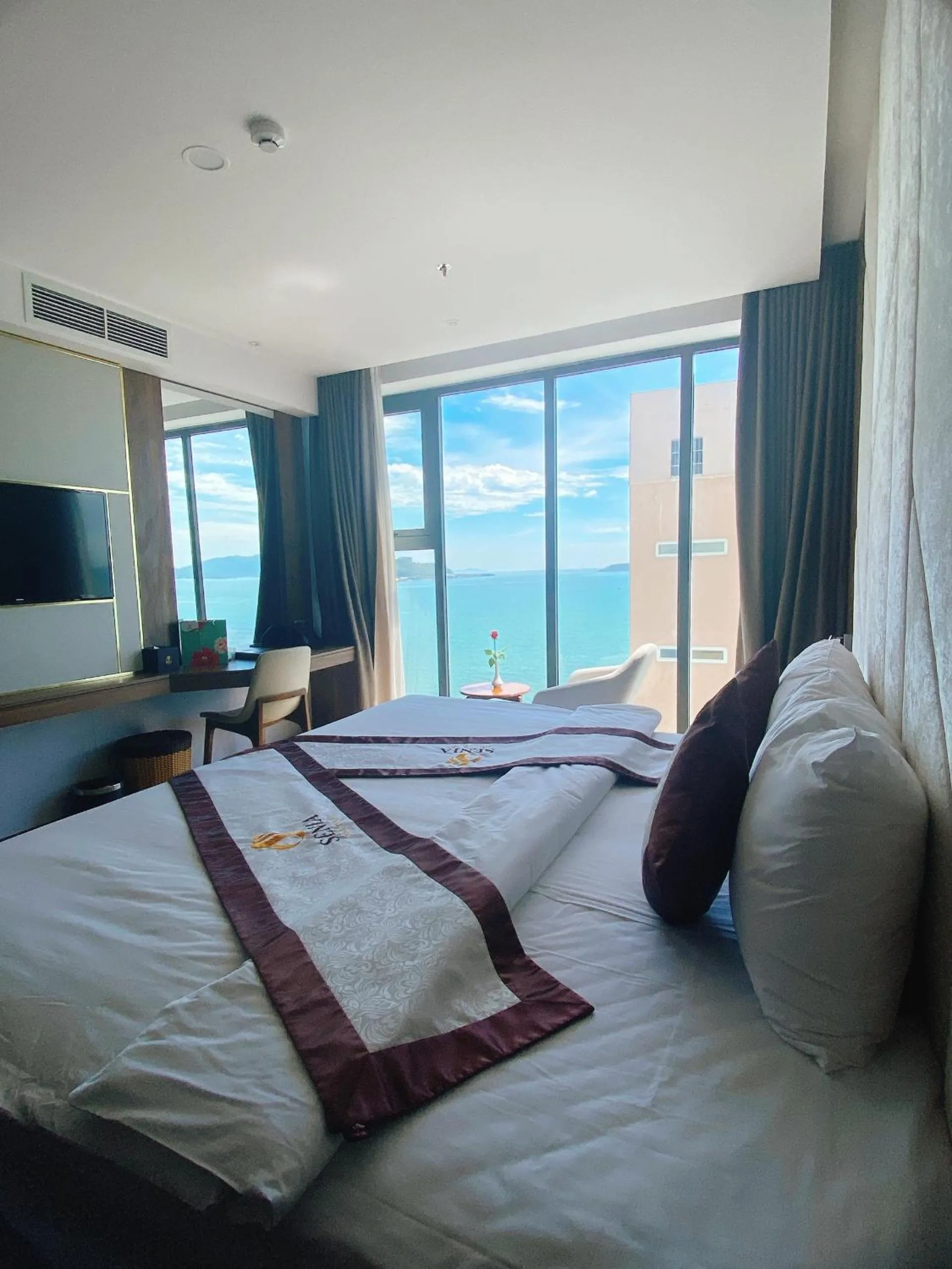 Deluxe partial sea view in Senia Hotel Nha Trang