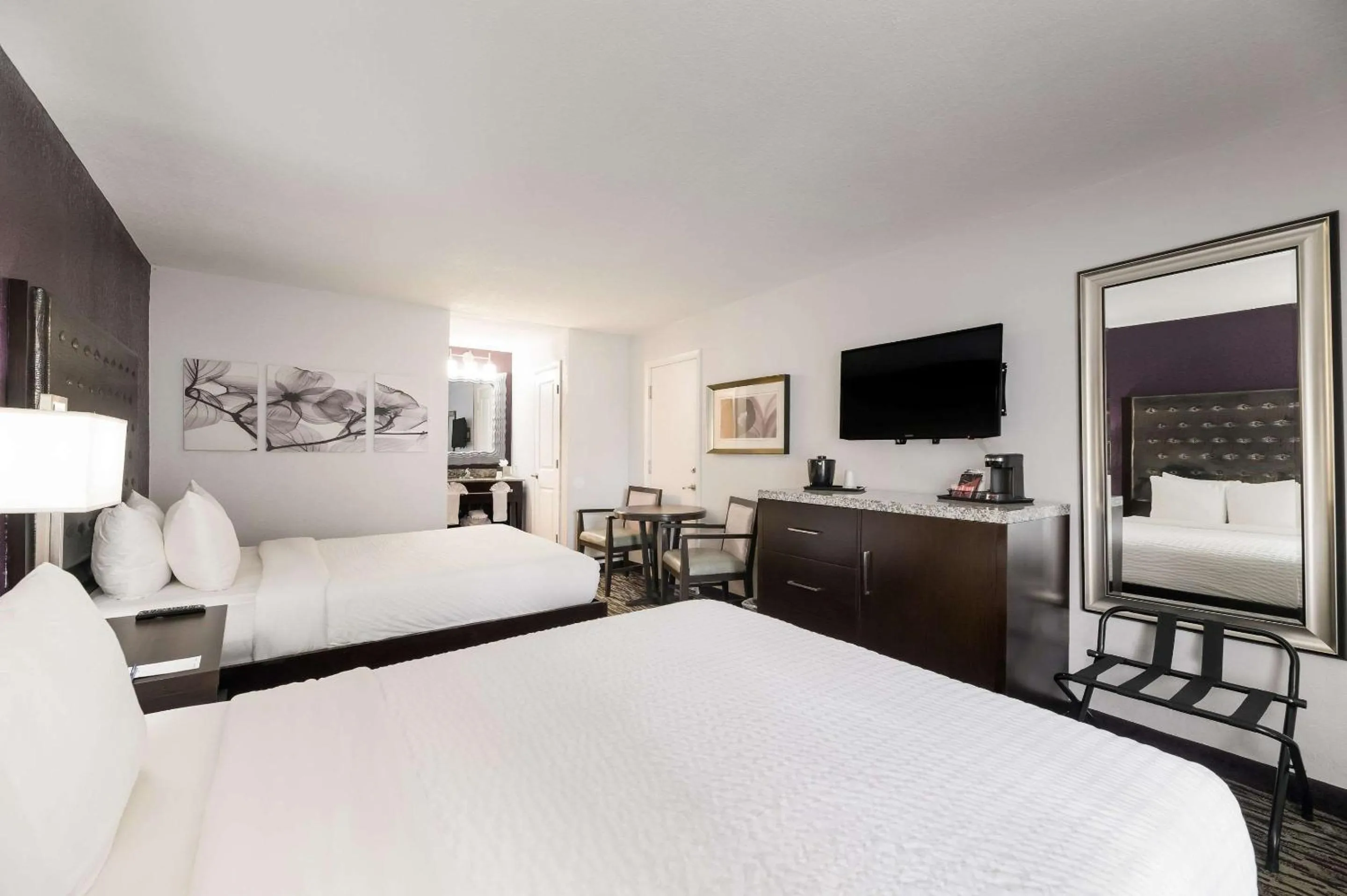 Queen Room with Two Queen Beds - Poolside (No Resort Fee) in Clarion Inn & Suites Across From Universal Orlando Resort