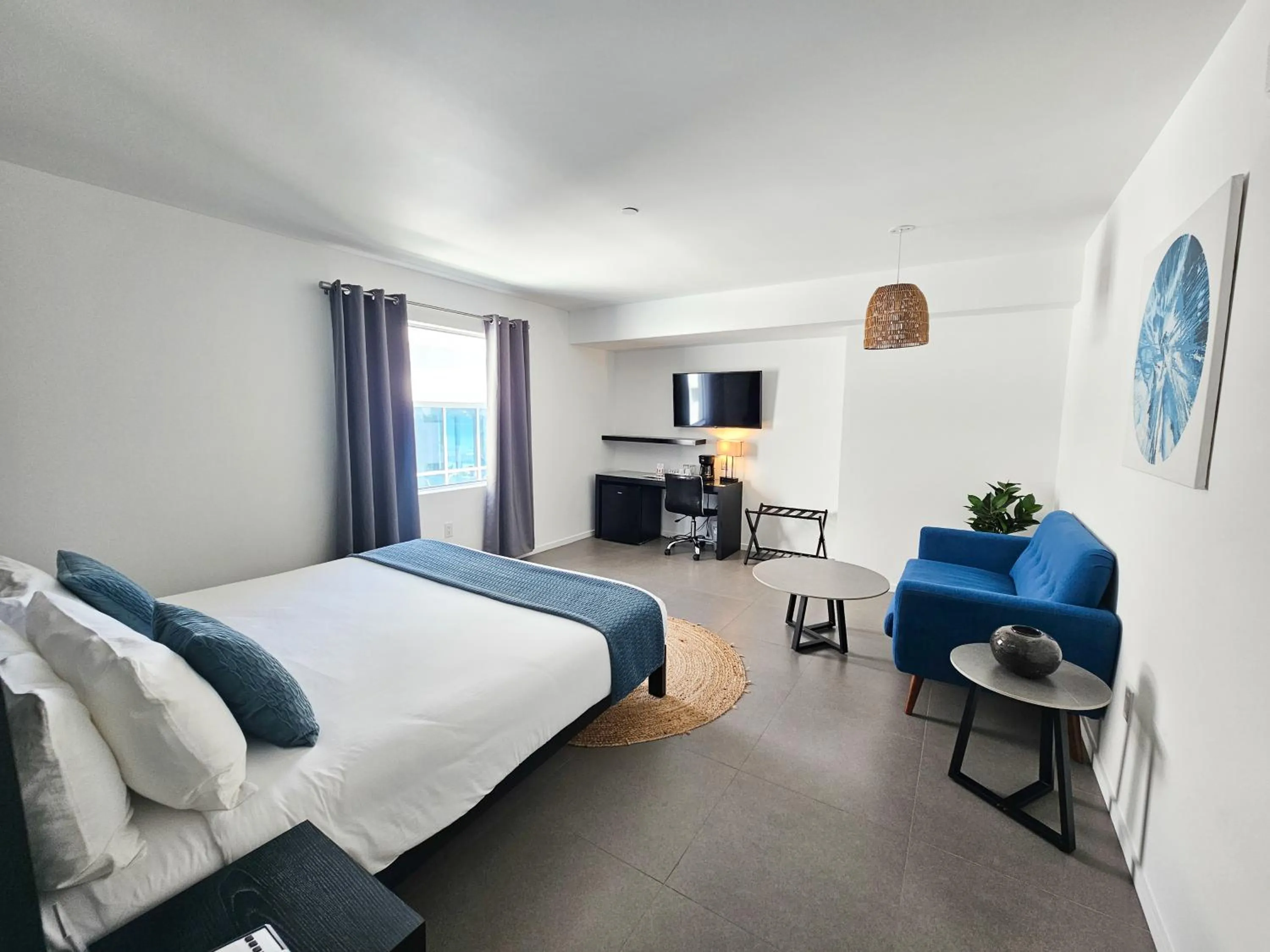 King Room with Partial Ocean View - Non-Smoking in MB Hotel, Trademark Collection by Wyndham