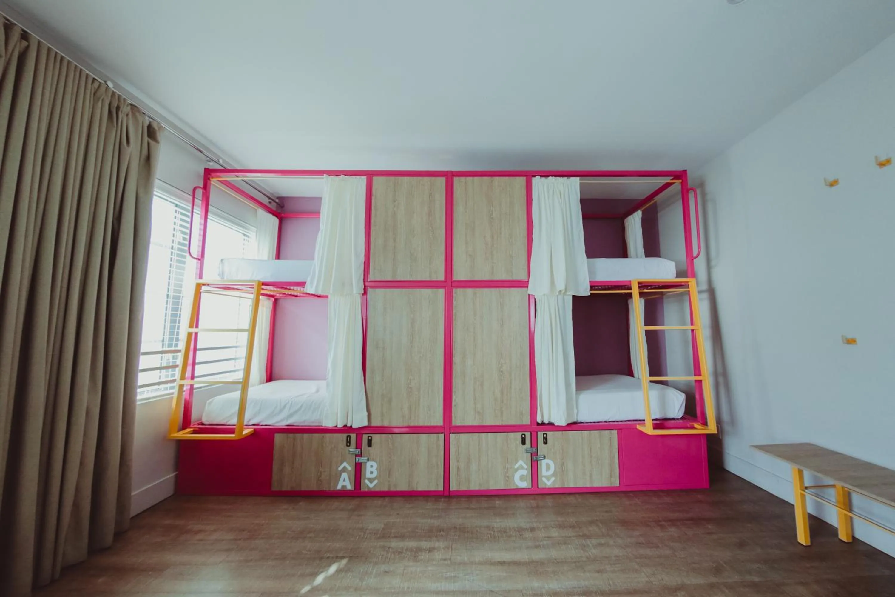 Bed in 4-Bed Dormitory Room in Viajero Miami