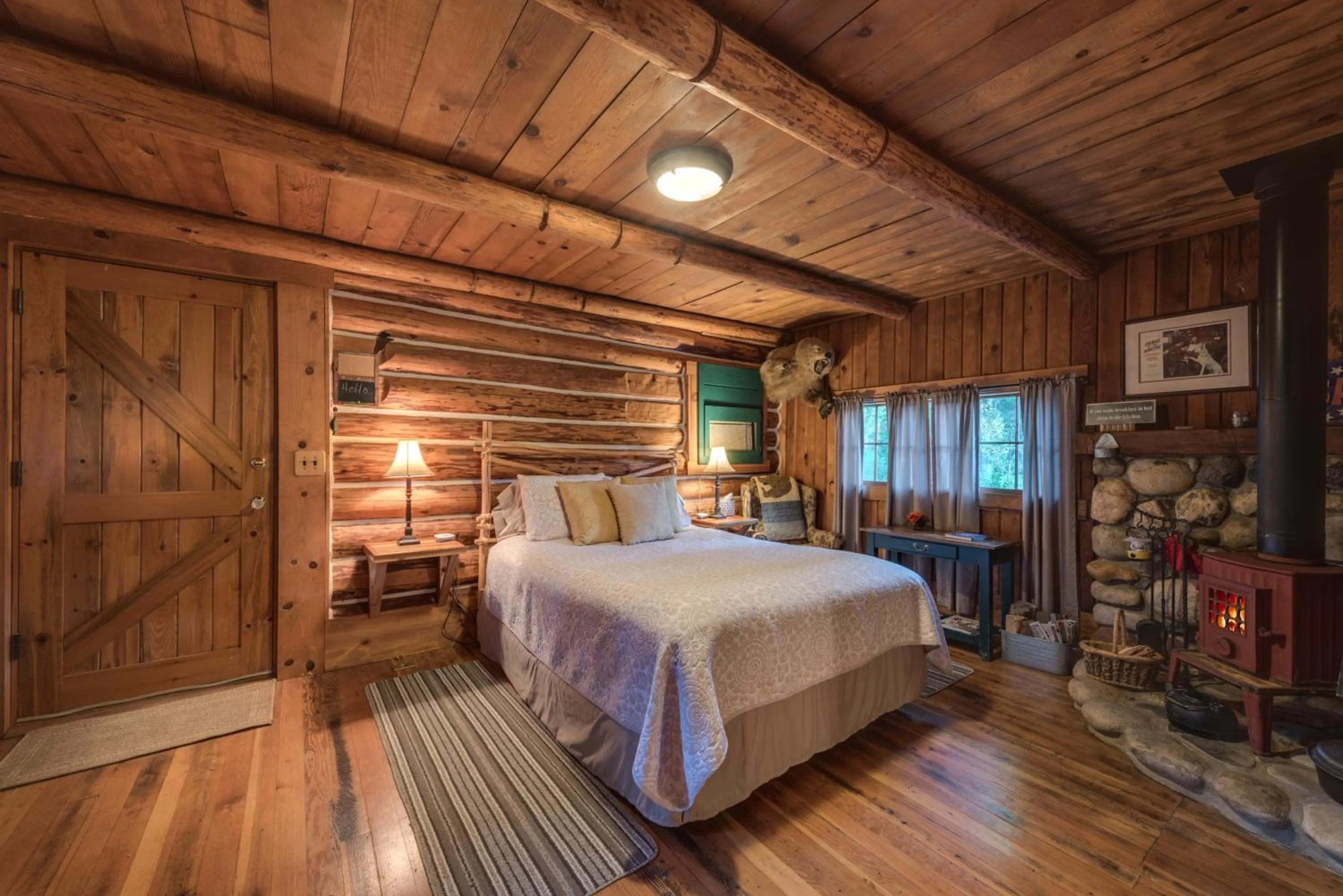 Superior Chalet in The Davies Family Inn