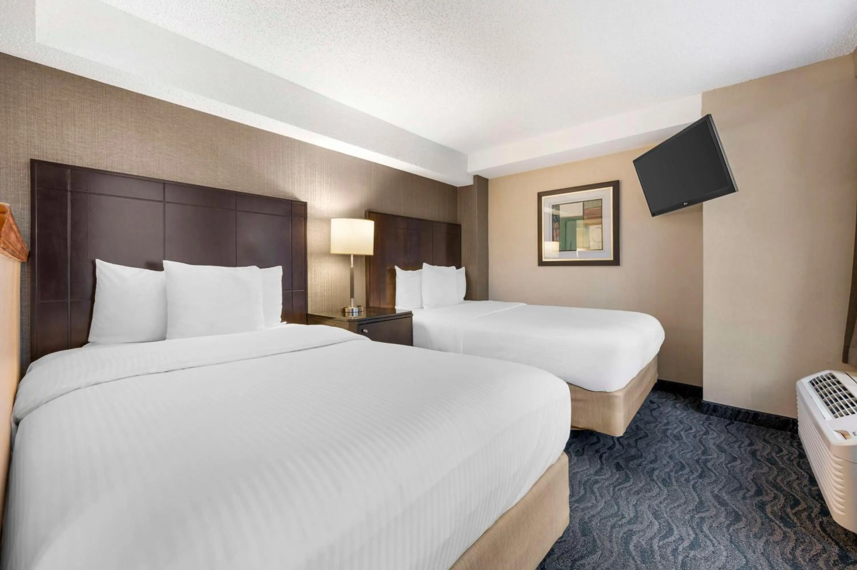 Suite with Two Double Beds and Sofa Bed - Non-Smoking in Best Western Grant Park Hotel