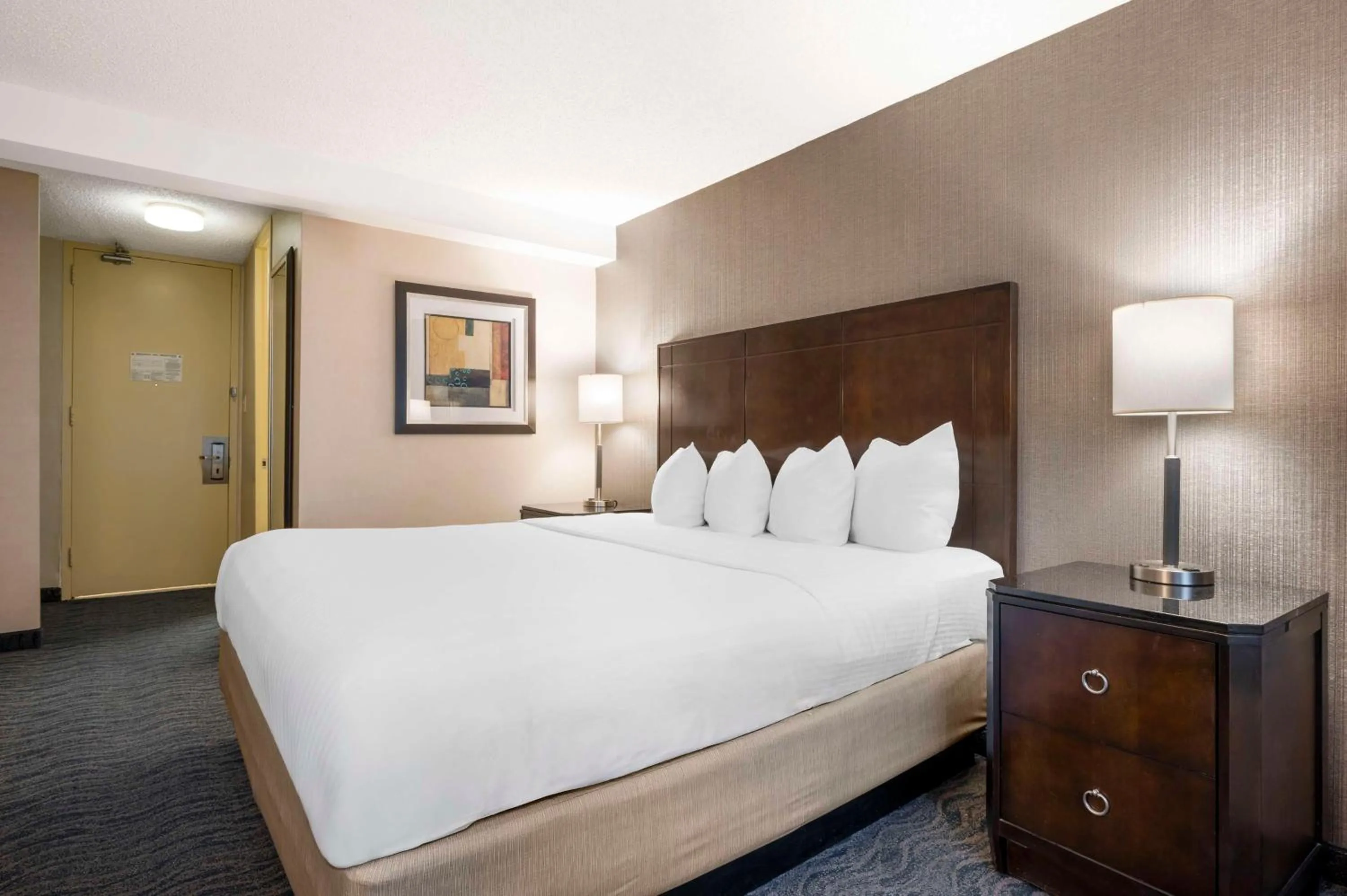 King Room - Non-Smoking in Best Western Grant Park Hotel