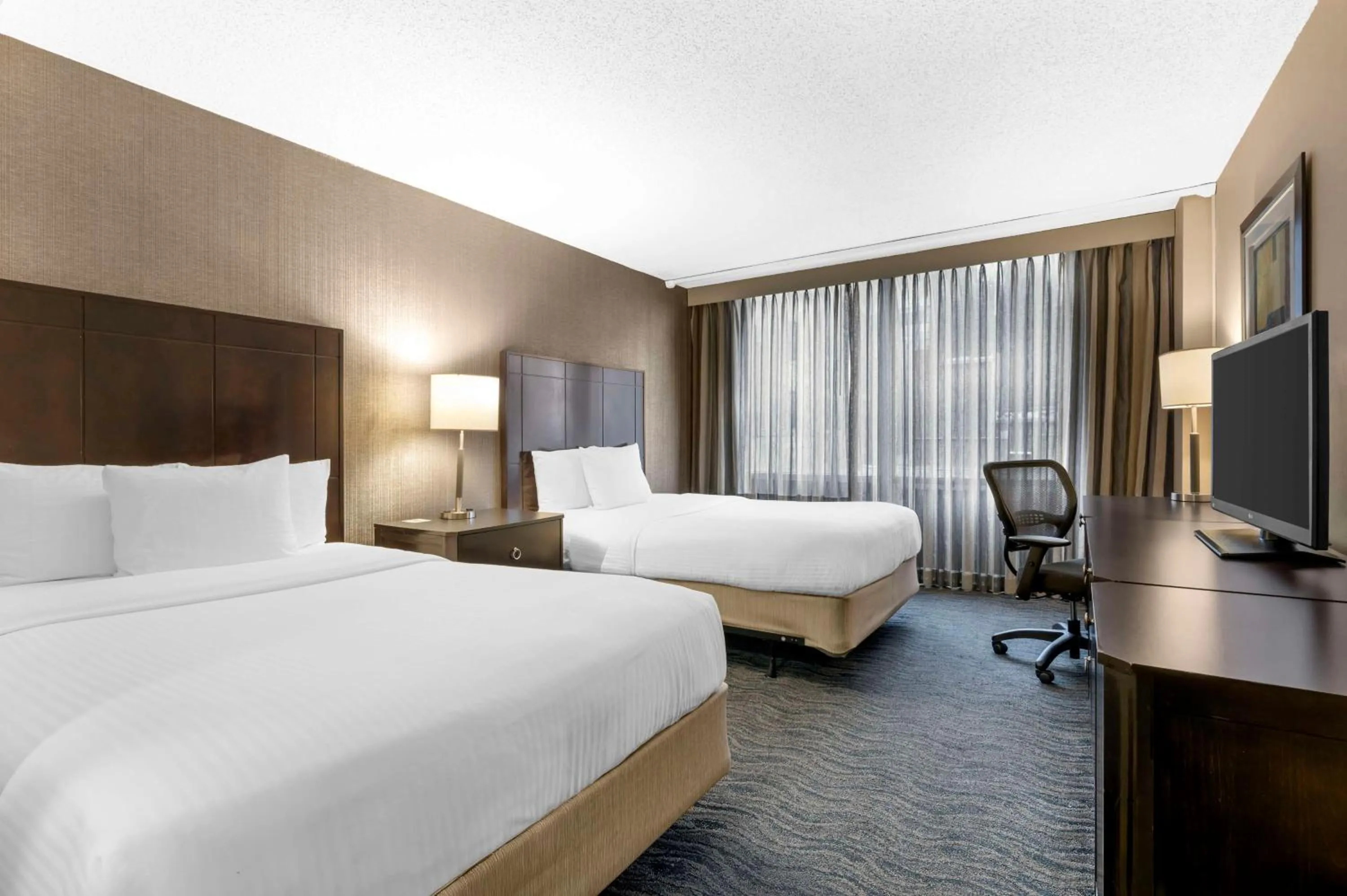 Double Room with Two Double Beds - Non-Smoking in Best Western Grant Park Hotel